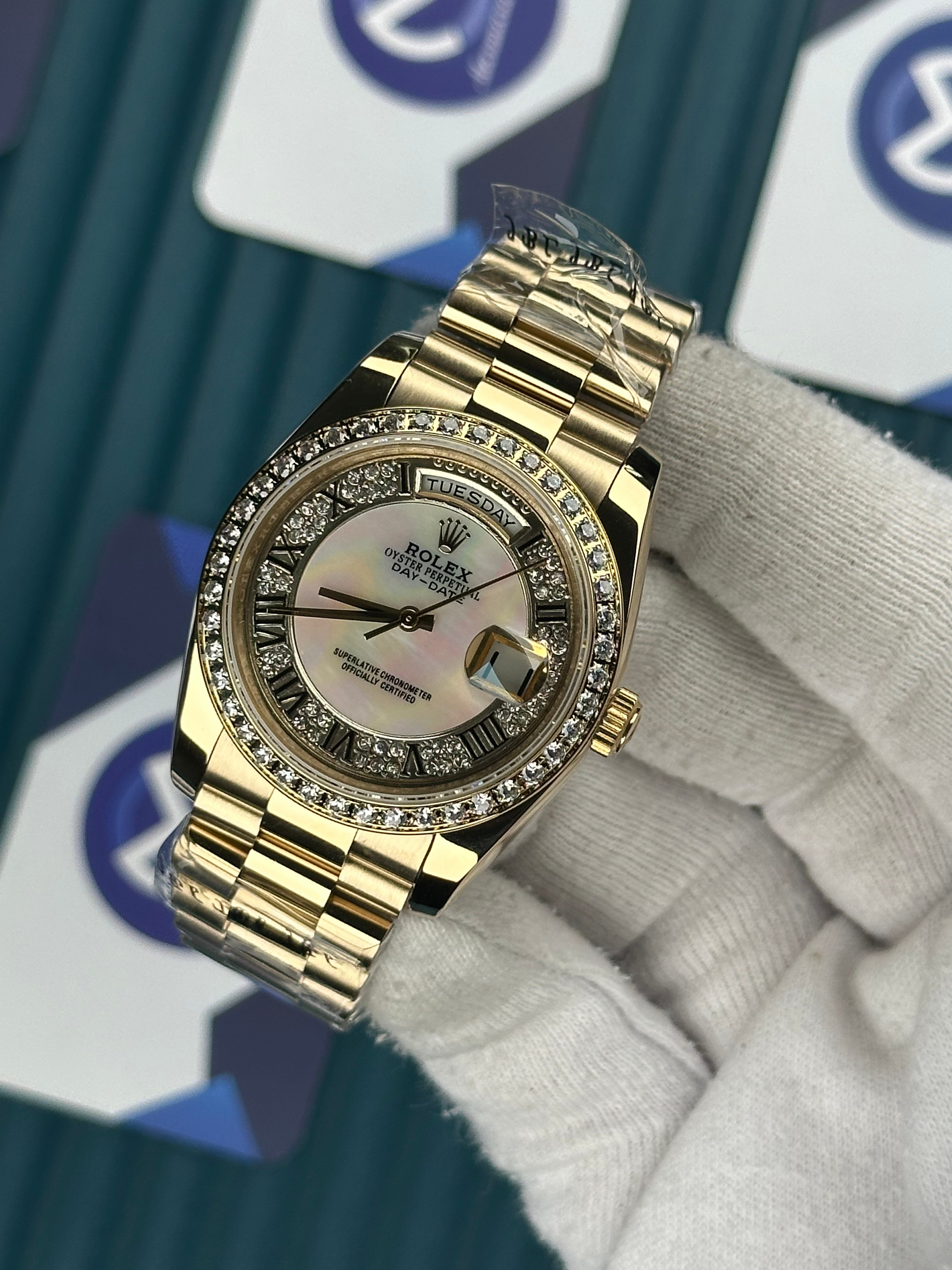 ROLEX 36 DAYDATE SEDEFLİ BEYAZ ROMA INDEX PIRLANTA GOLD PRESIDENT