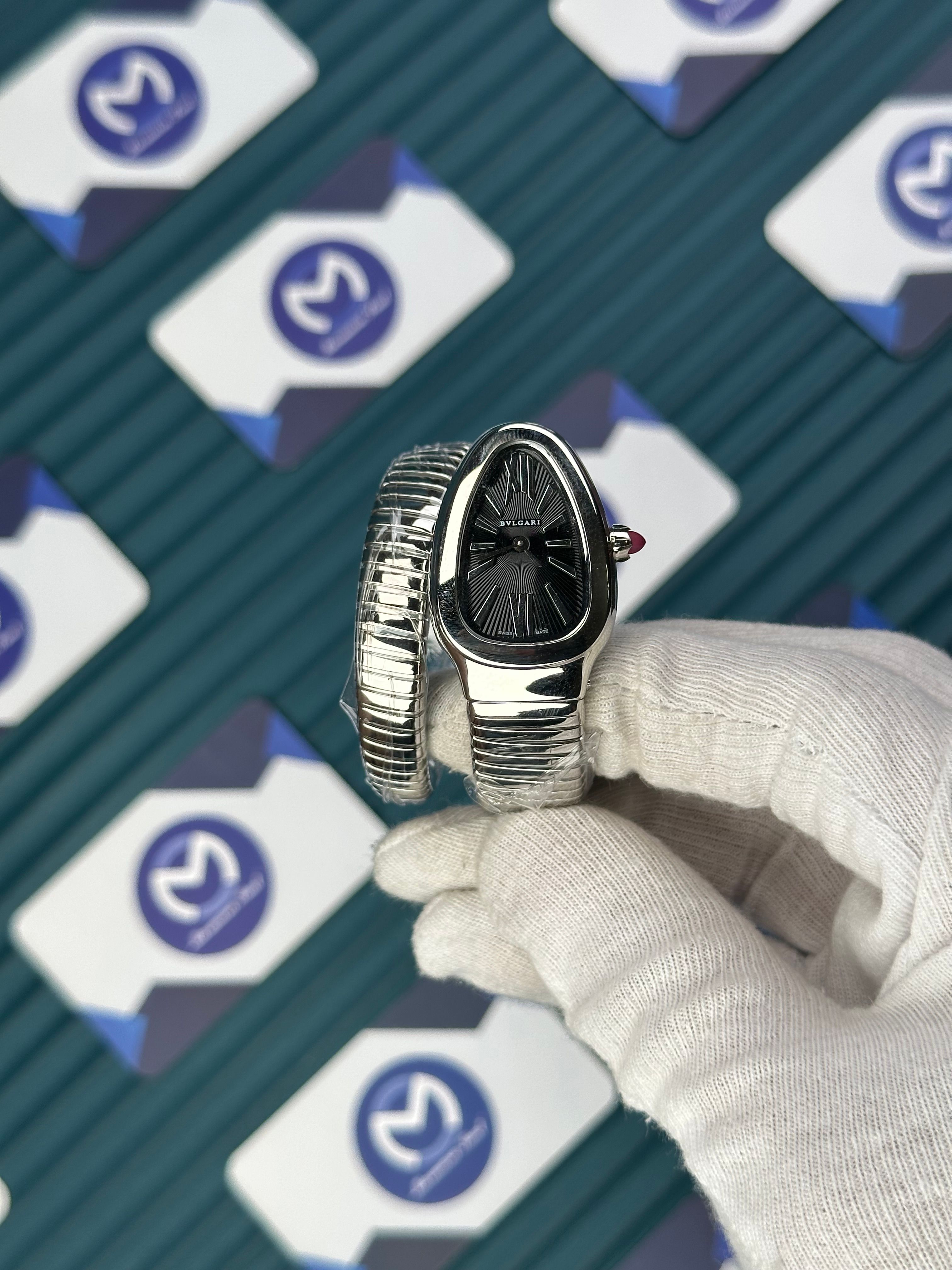 BVLGARI SERPENTI BLACK DIAL SILVER SHORT TUBOGAS
