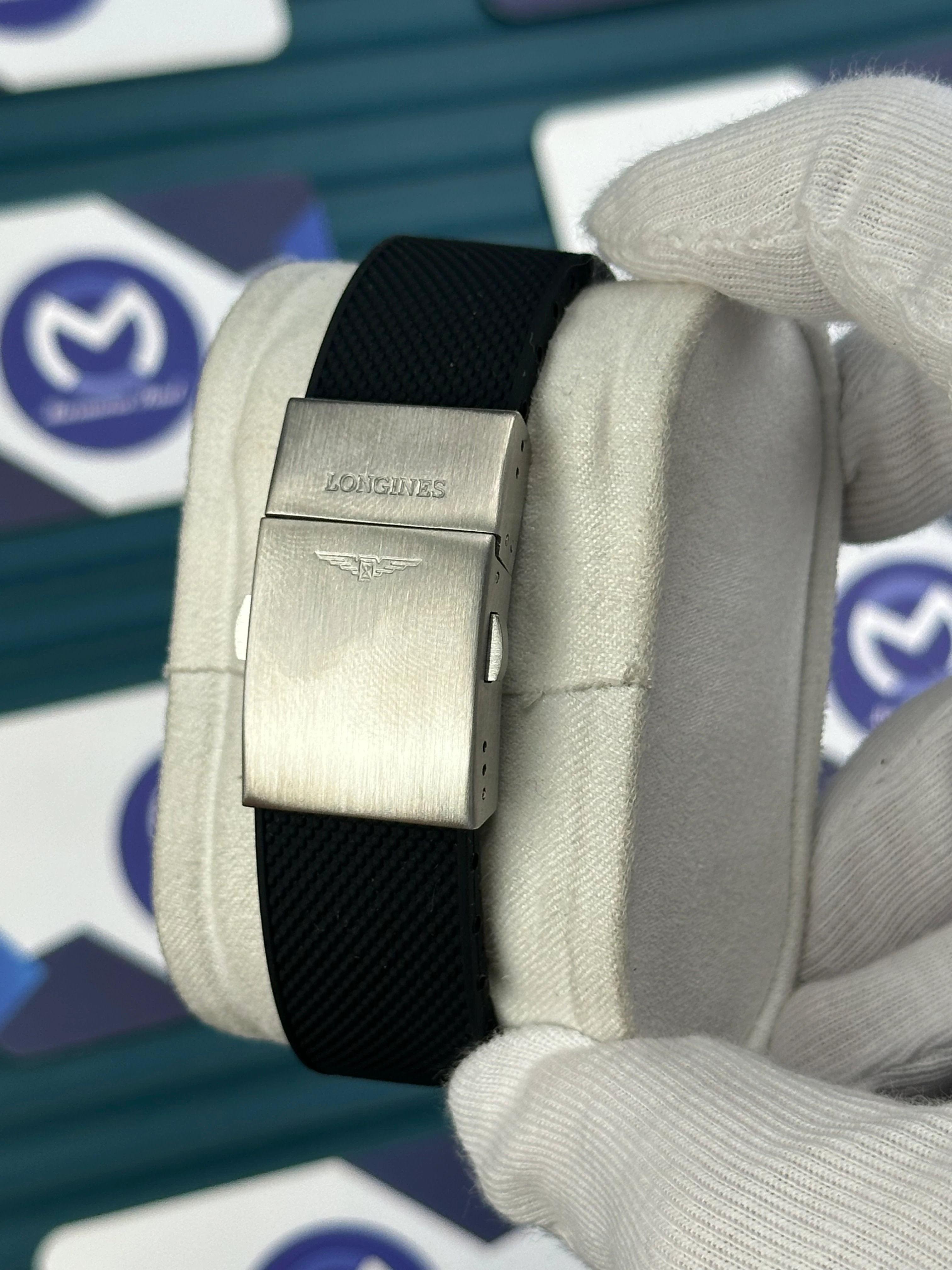 LONGINES HYDROCONQUEST AUTOMATIC BLACK DIAL BLACK RUBBER