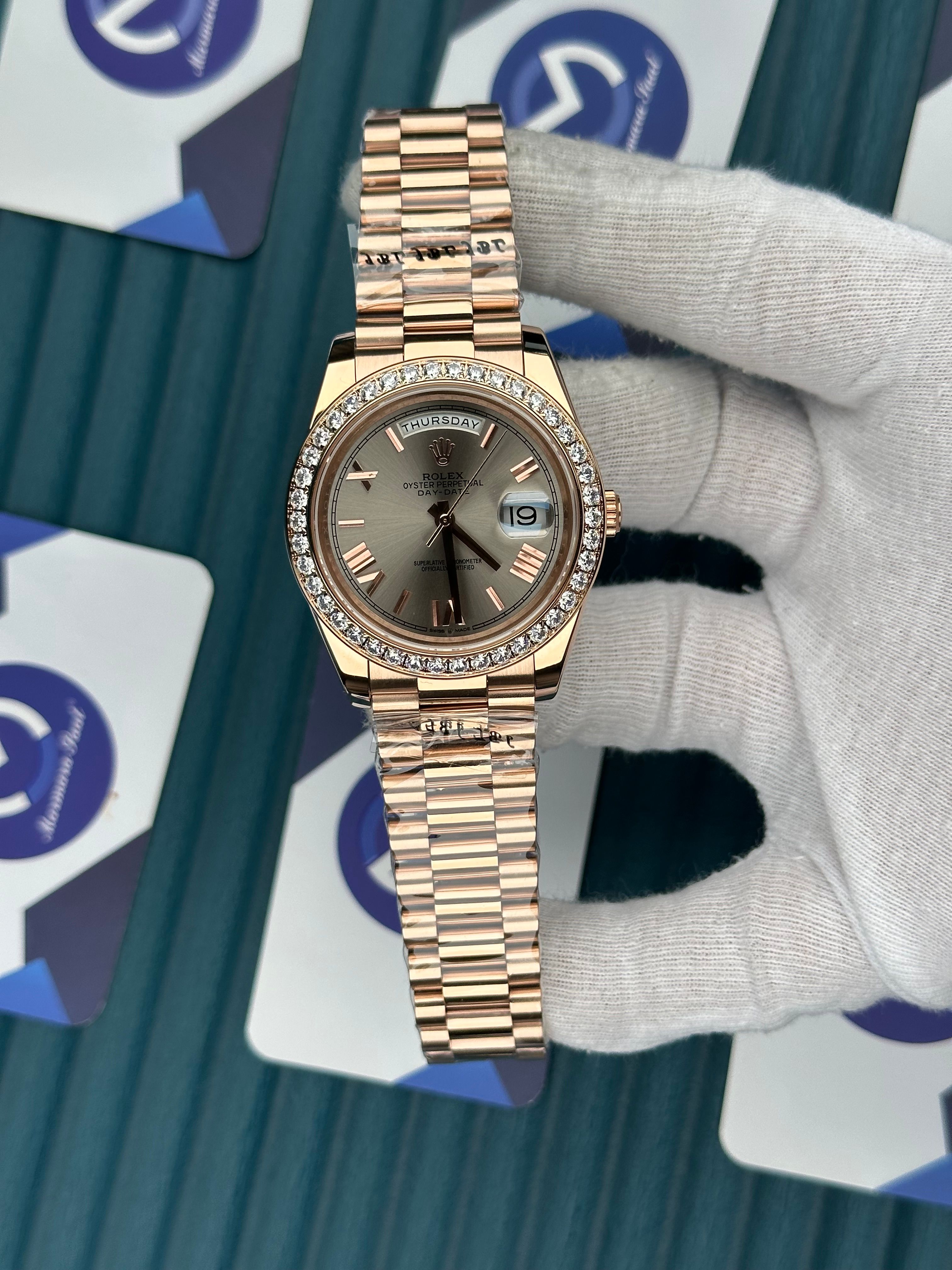 ROLEX DAY-DATE GREY DIAL DIAMOND BEZEL ROSE PRESIDENT
