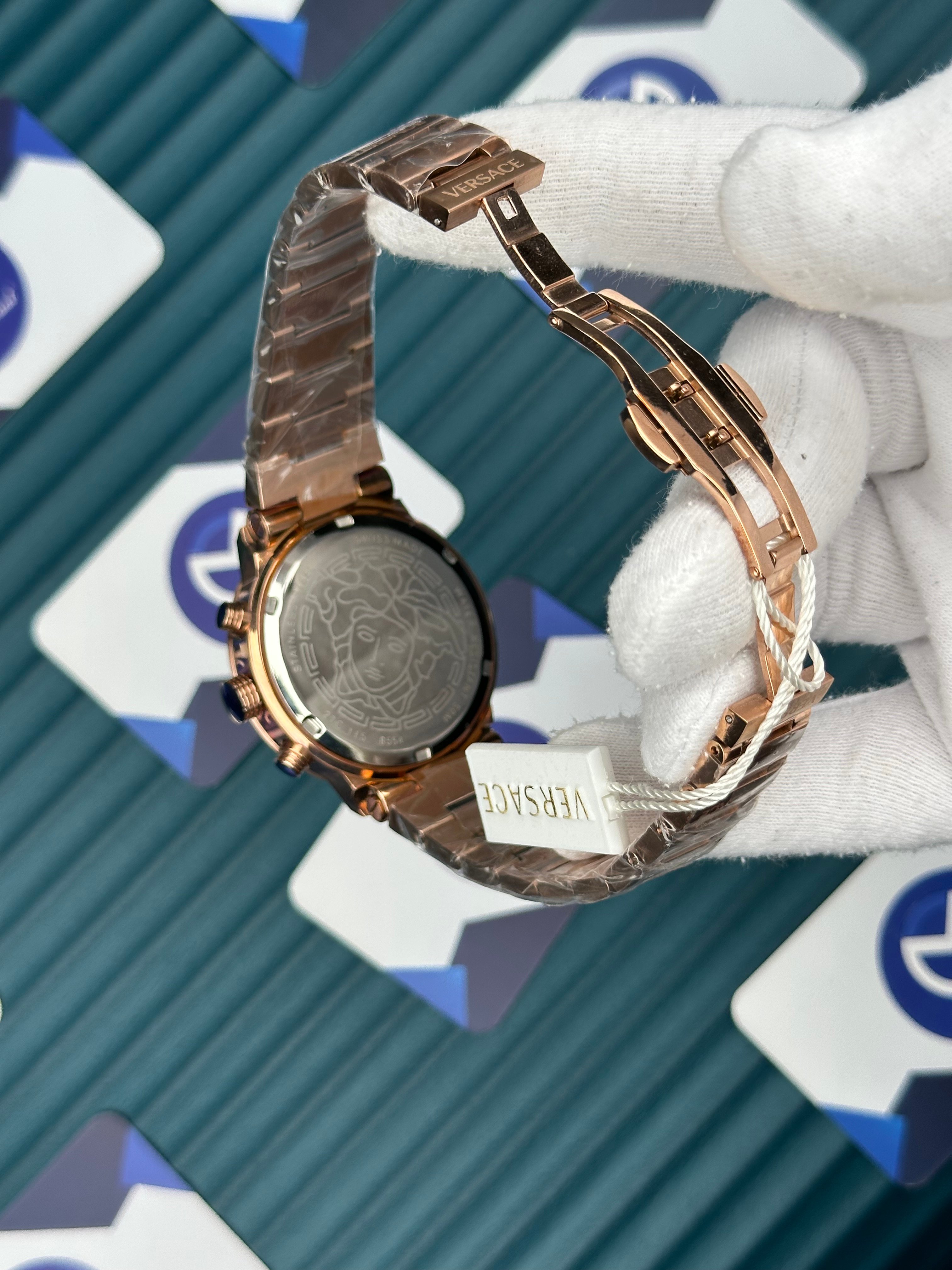 Versace Rose-Gold Üç Fonksiyonlu Beyaz Kadran