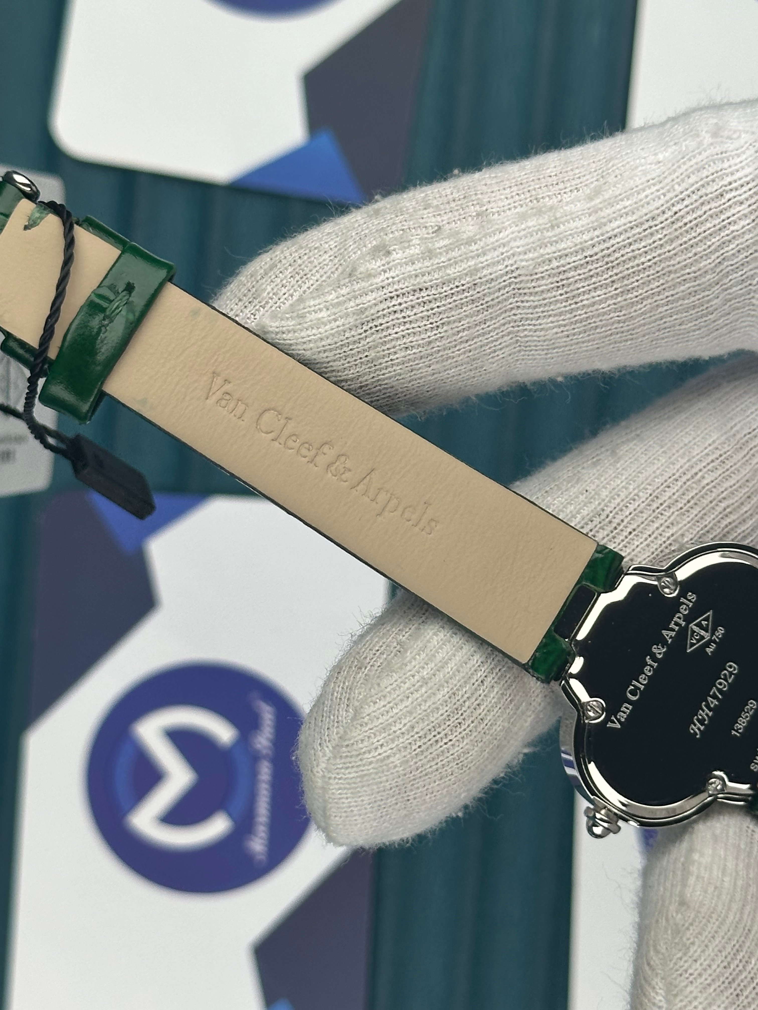 VAN CLEEF & ARPELS WHITE DIAL DIAMOND BEZEL GREEN LEATHER CORD