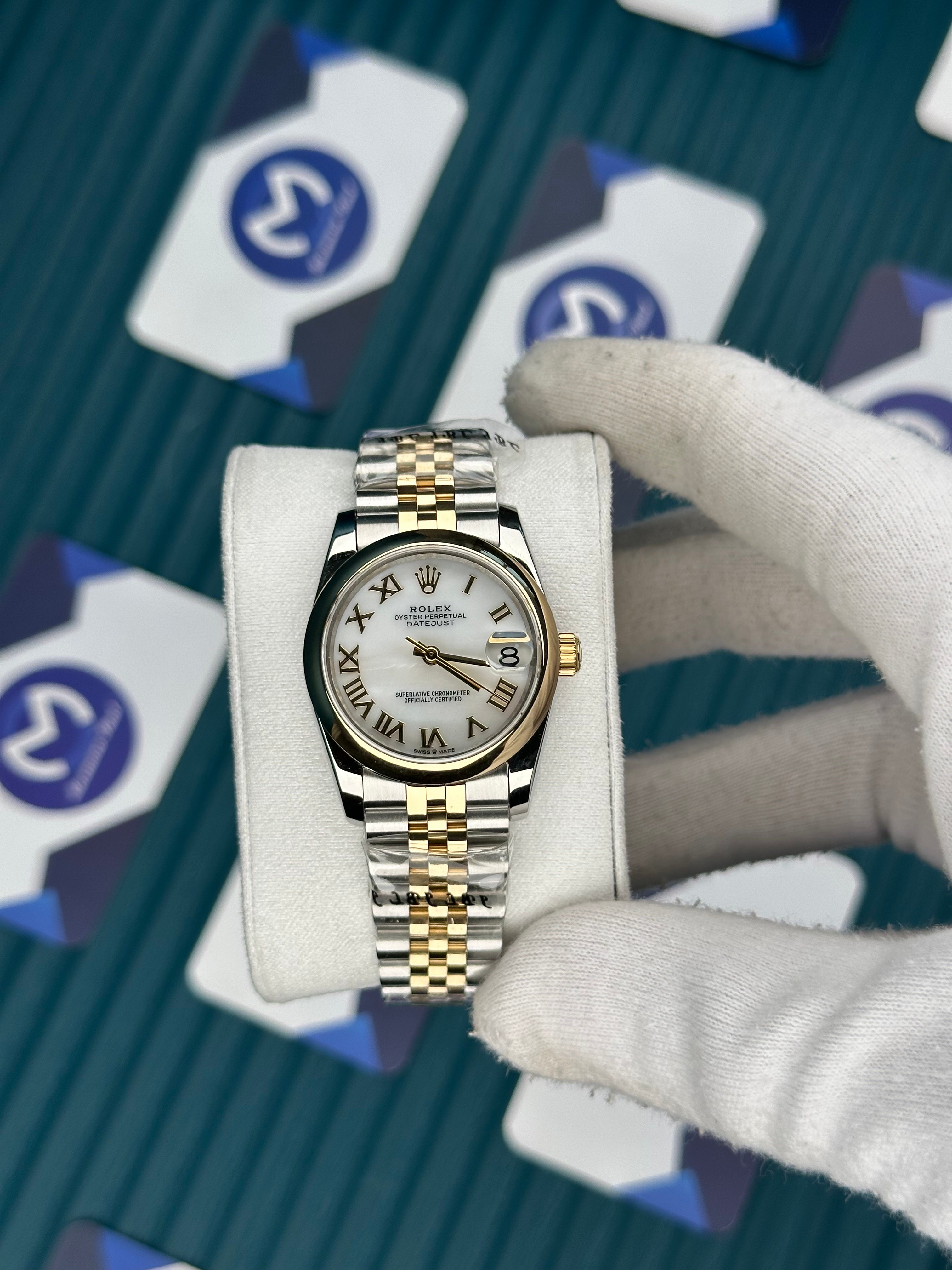 ROLEX 31 OVAL BEZEL SEDEFLİ BEYAZ KADRAN JUBILEE