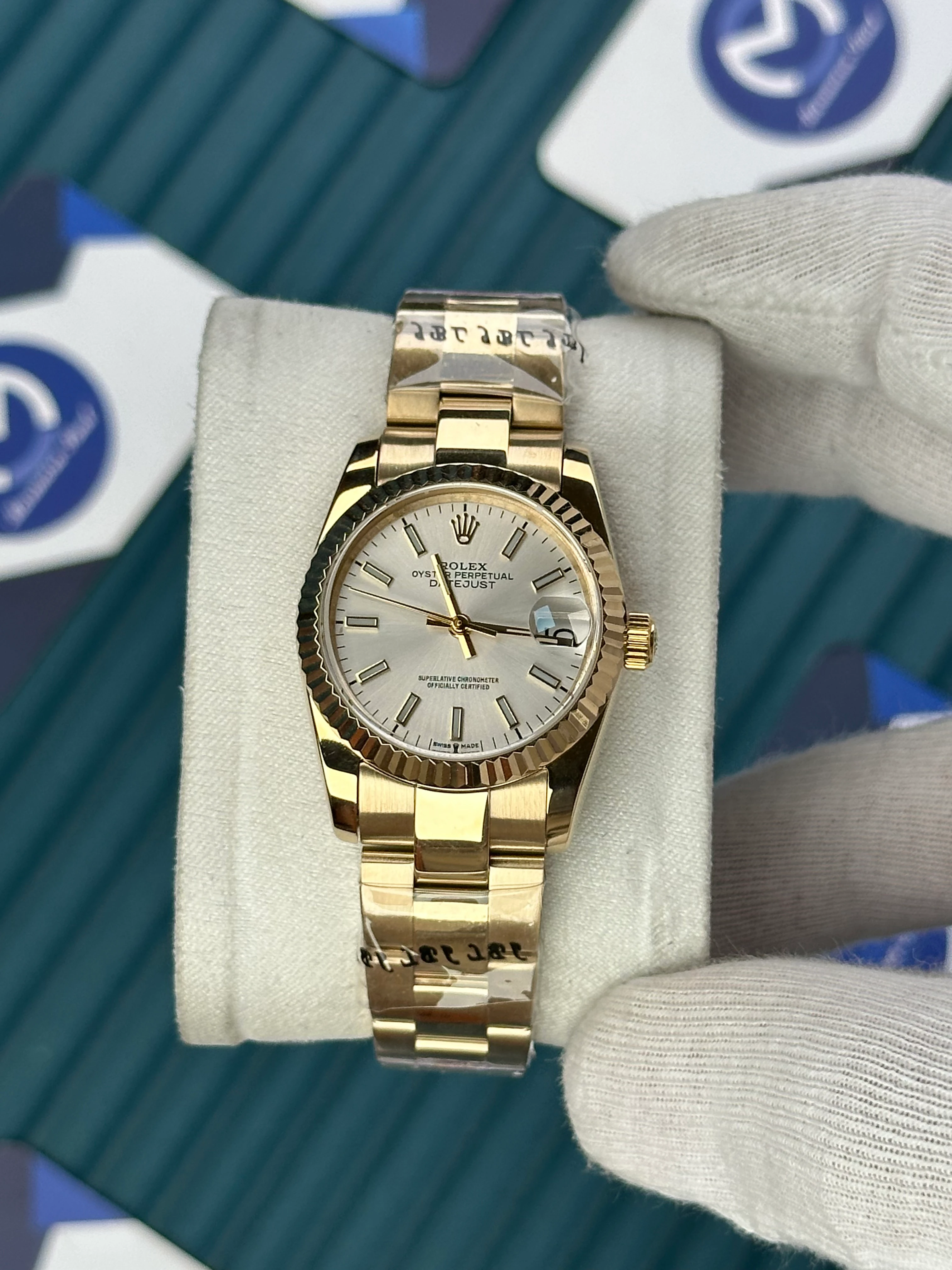 ROLEX 31 MM DATEJUST WHITE DIAL GOLDOYSTER 
