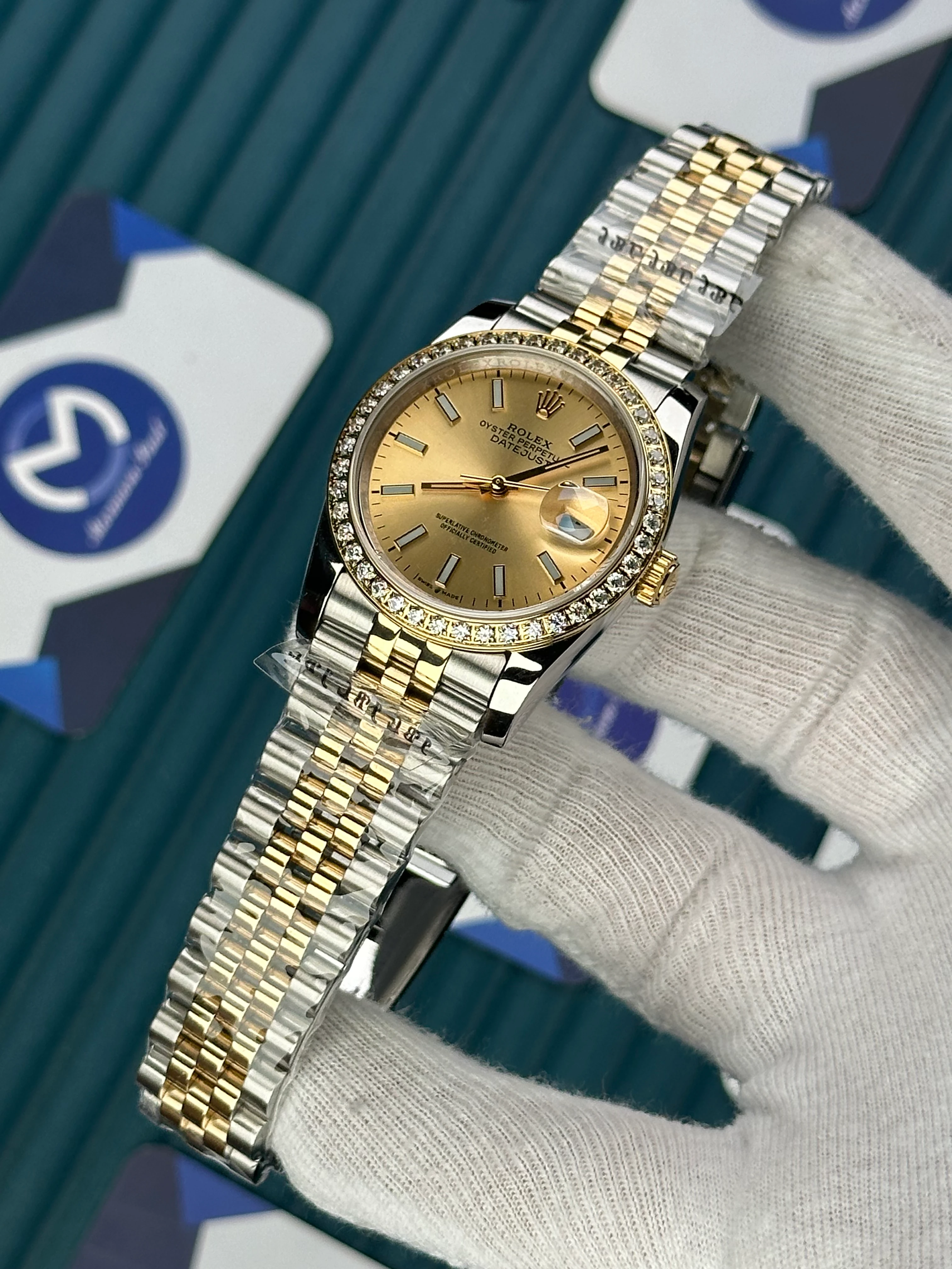 ROLEX 36 MM DATEJUST GOLD DIAL ROD INDEX DIAMOND BEZEL GOLD-SILVER JUBILE 