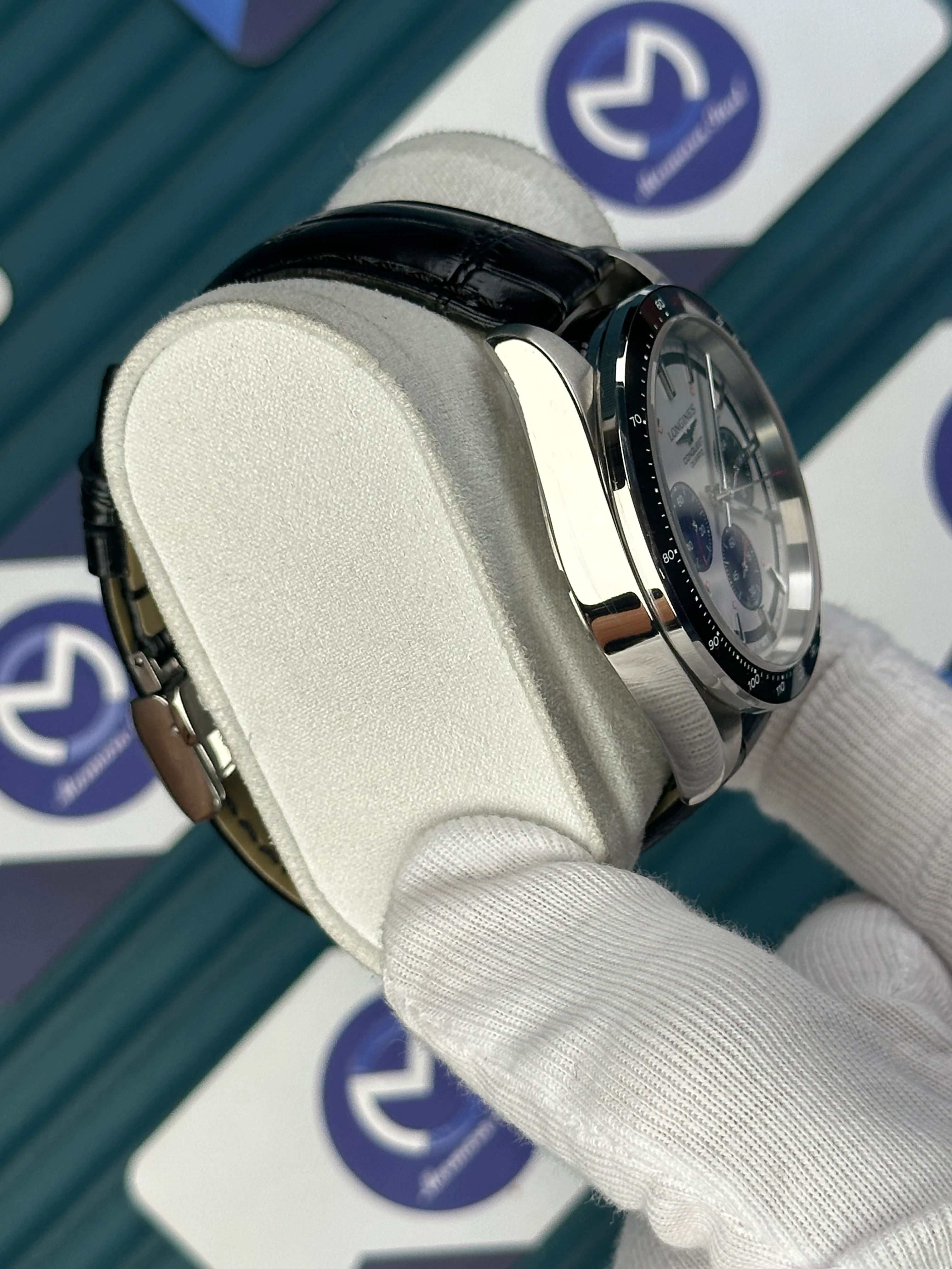 LONGINES CONQUEST AUTOMATIC WHITE DIAL BLACK CHRONOGRAPH BLACK LEATHER 