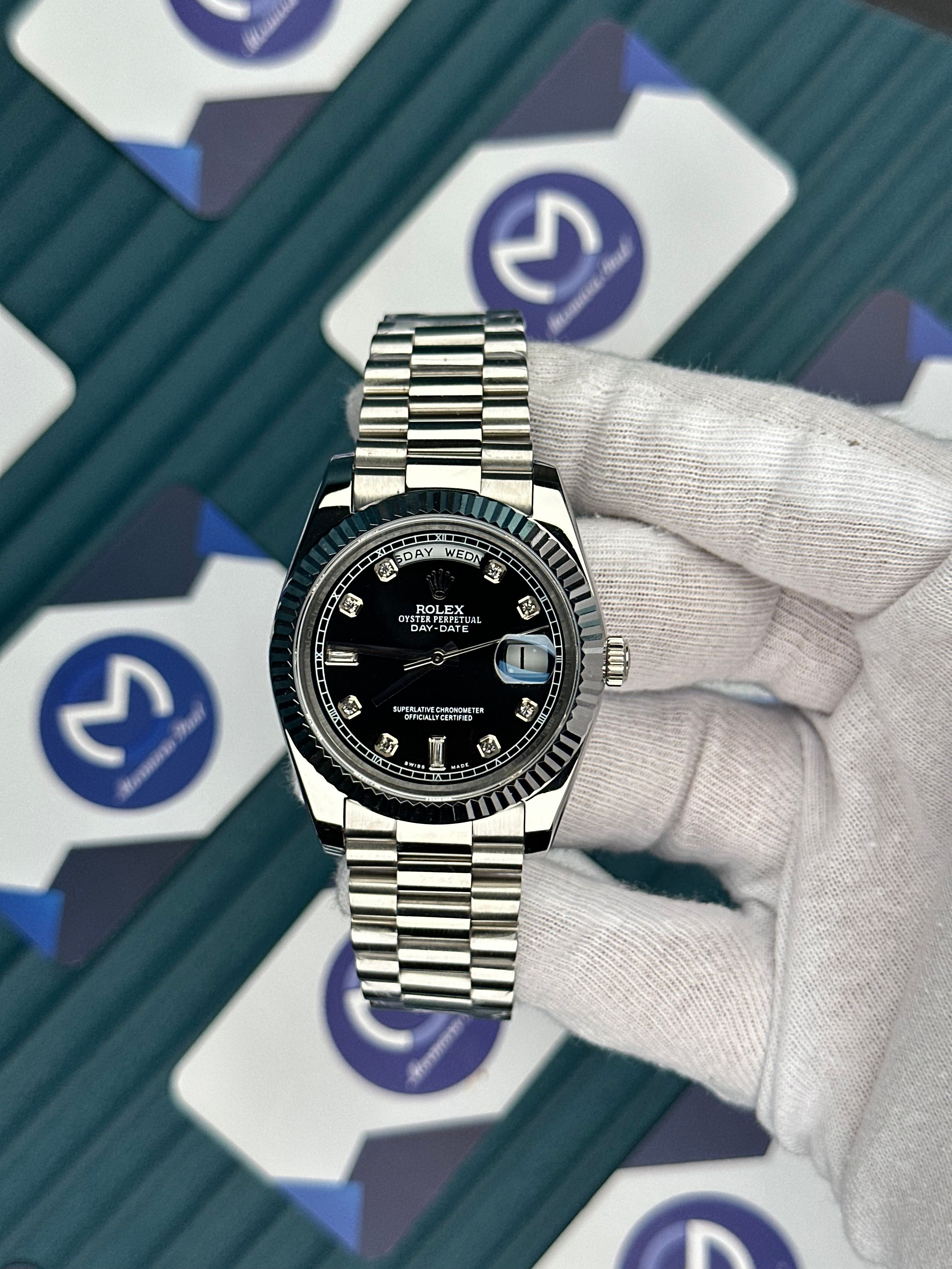 ROLEX DAY-DATE BLACK DIAL DIAMOND INDEX SILVER PRESIDENT