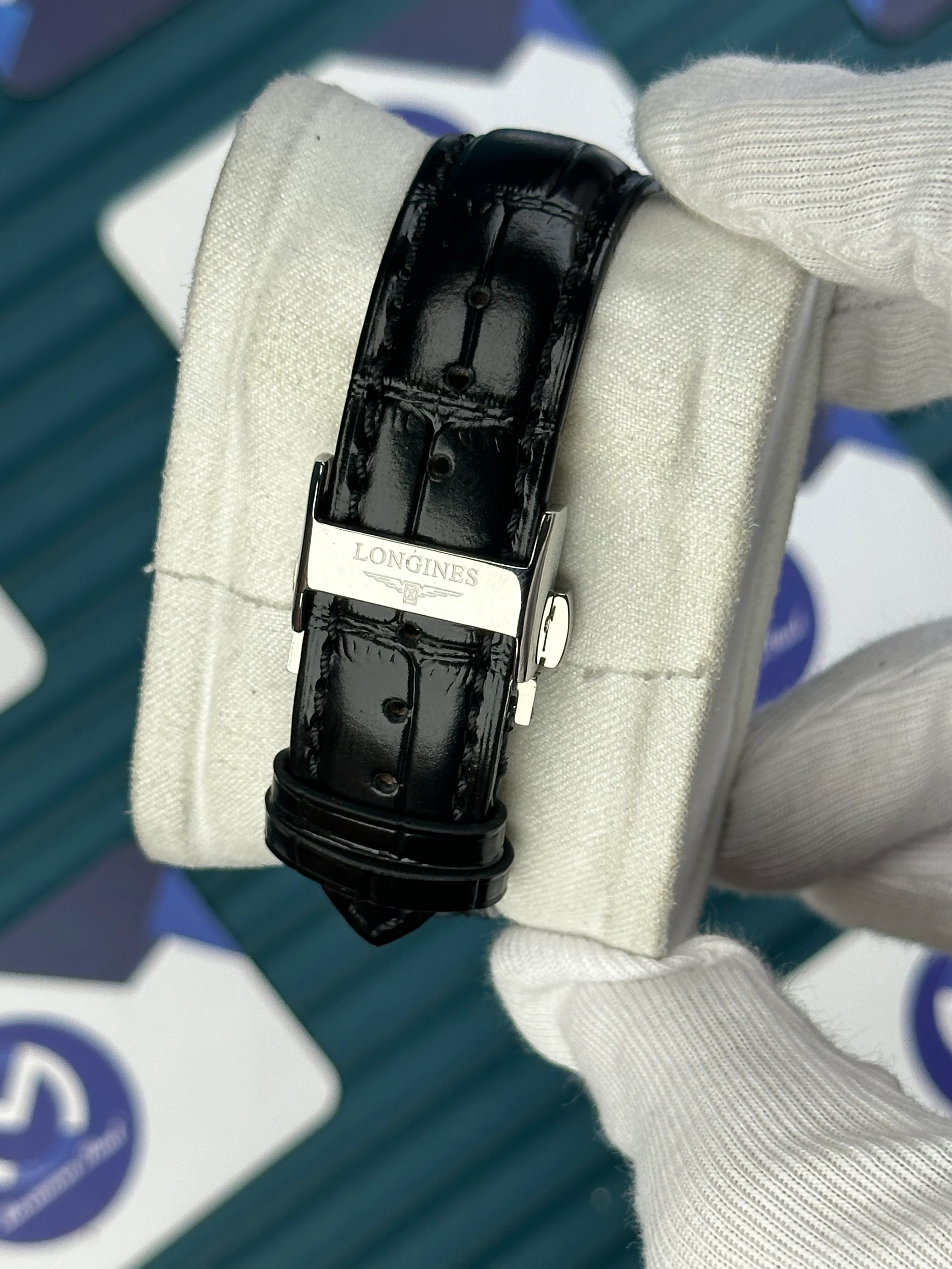 LONGINES CONQUEST AUTOMATIC WHITE DIAL GREEN CHRONOGRAPH BLACK LEATHER 