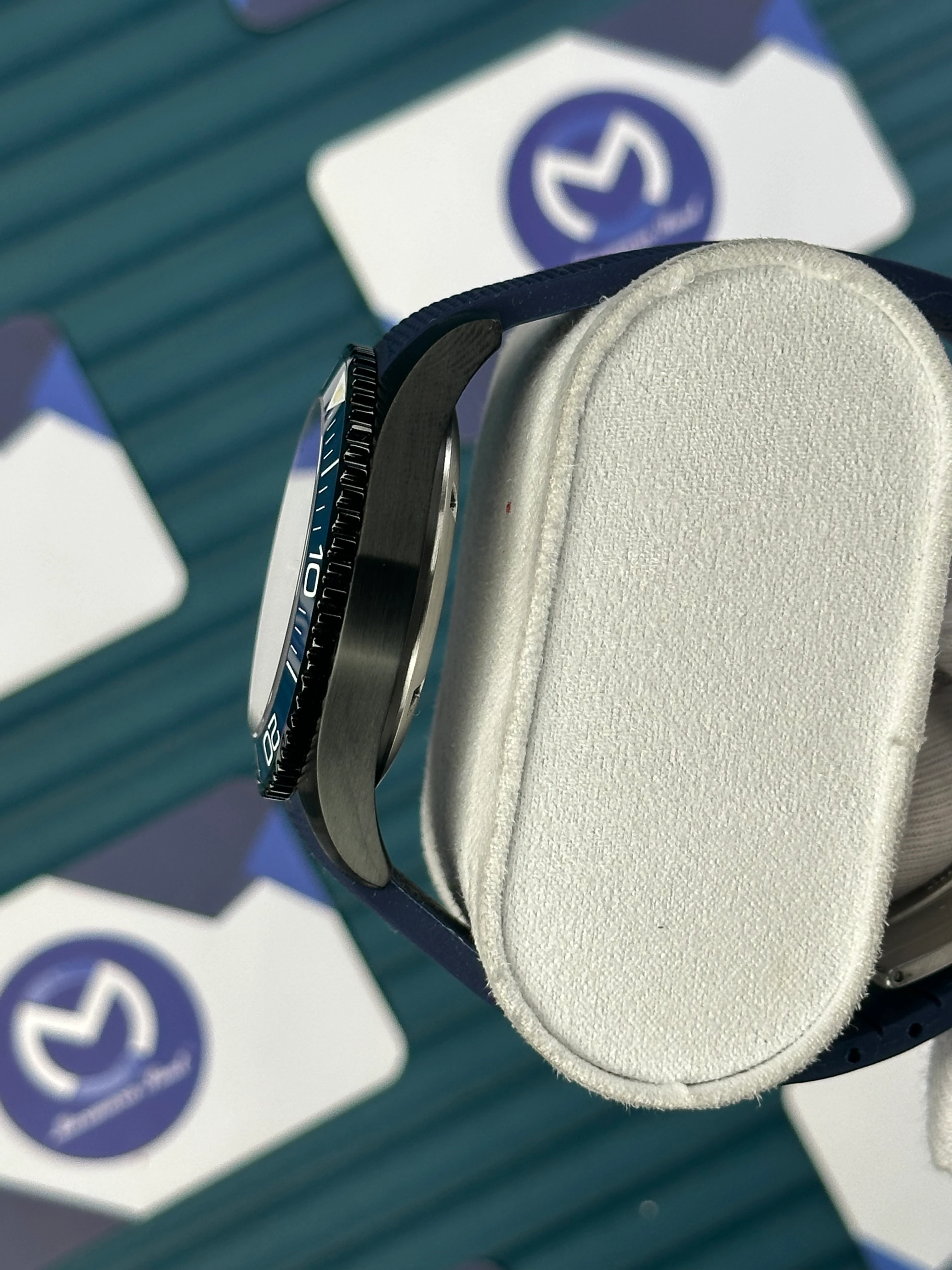 LONGINES HYDROCONQUEST AUTOMATIC BLUE DIAL CHRONOGRAPH BLUE RUBBER CORD