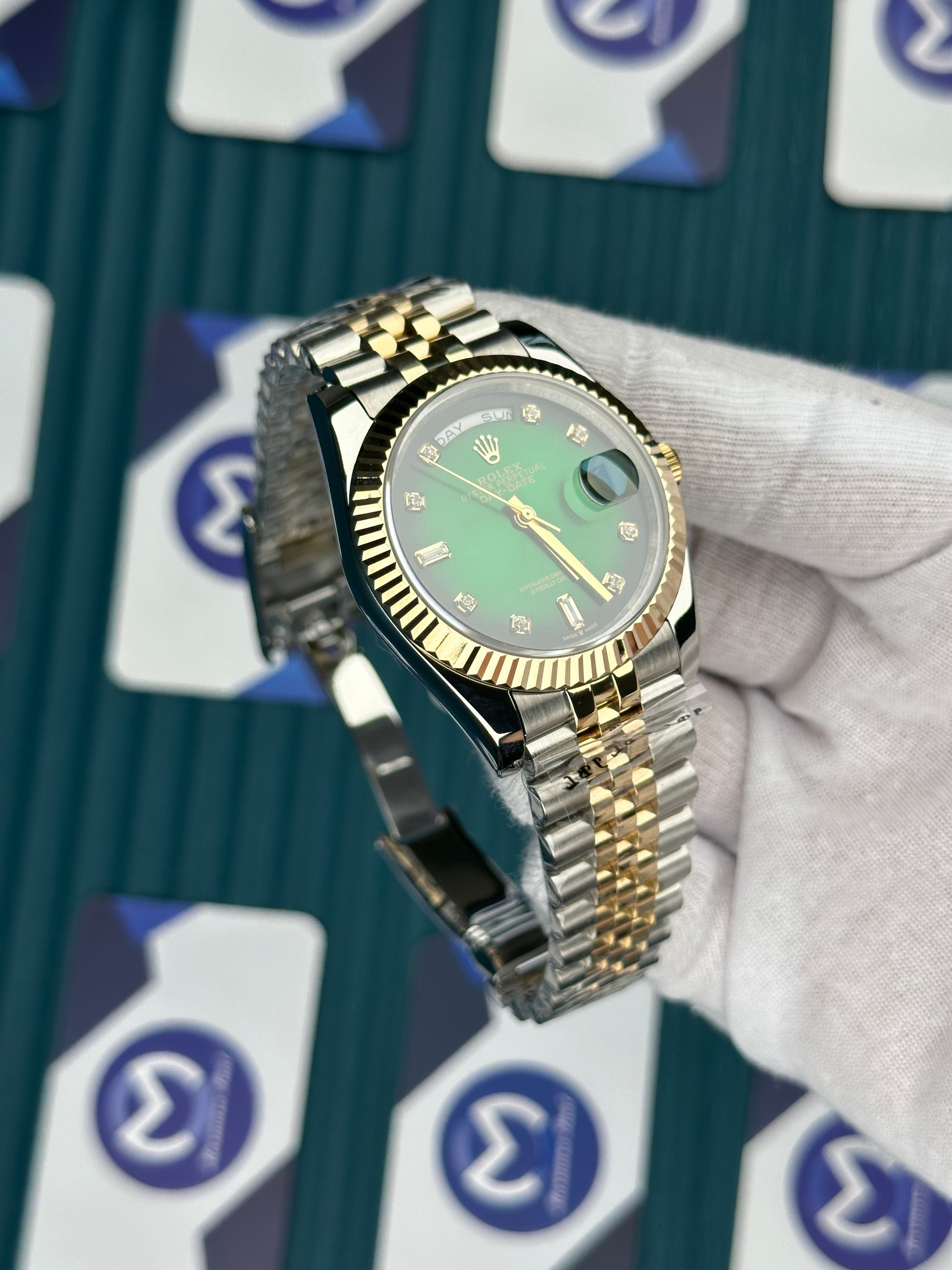ROLEX DAY-DATE GREEN DIAL DIAMOND INDEX GOLD-SILVER JUBILE