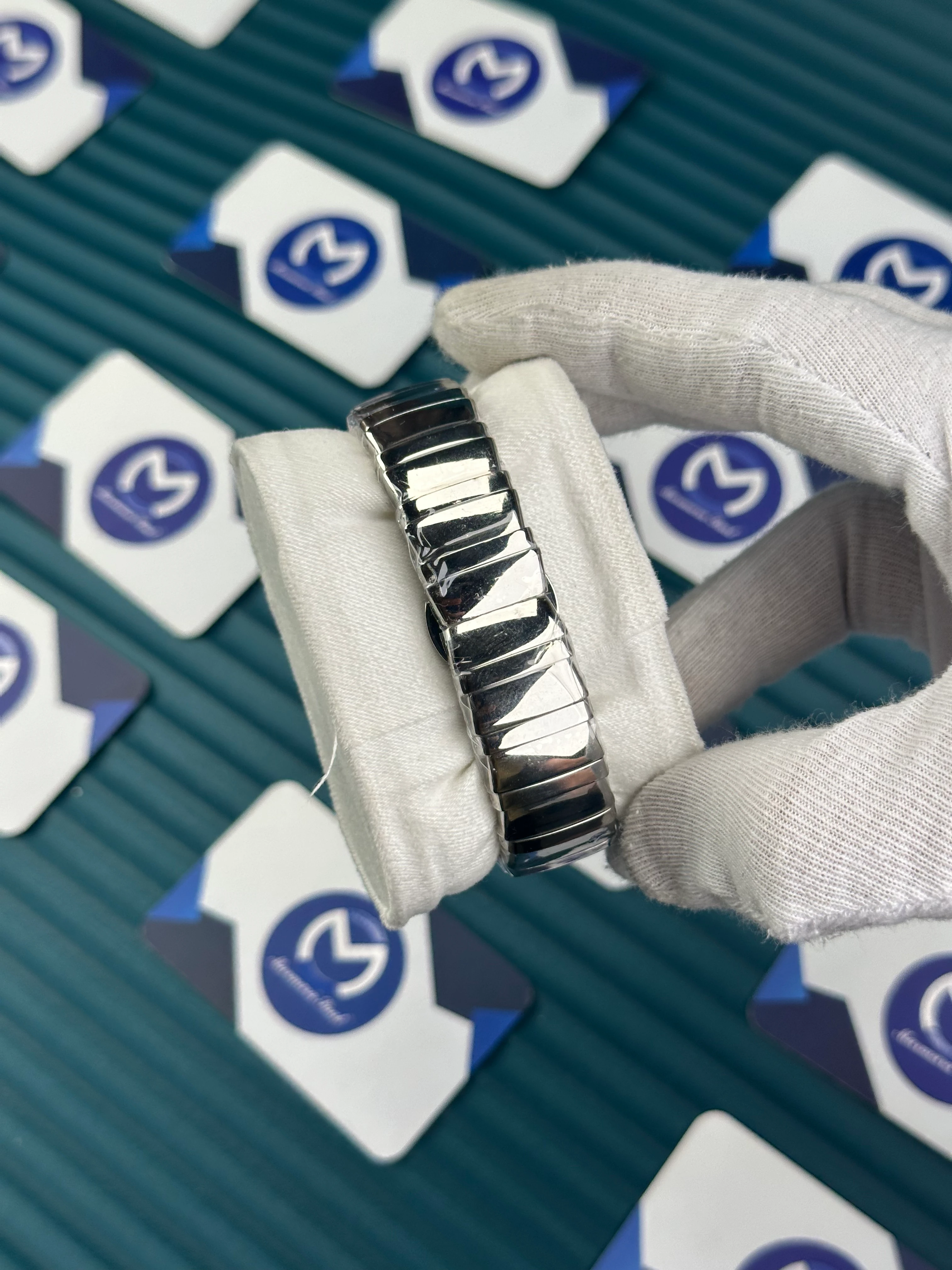 BVLGARI WHITE DIAL DIAMOND BEZEL SILVER BRACELET