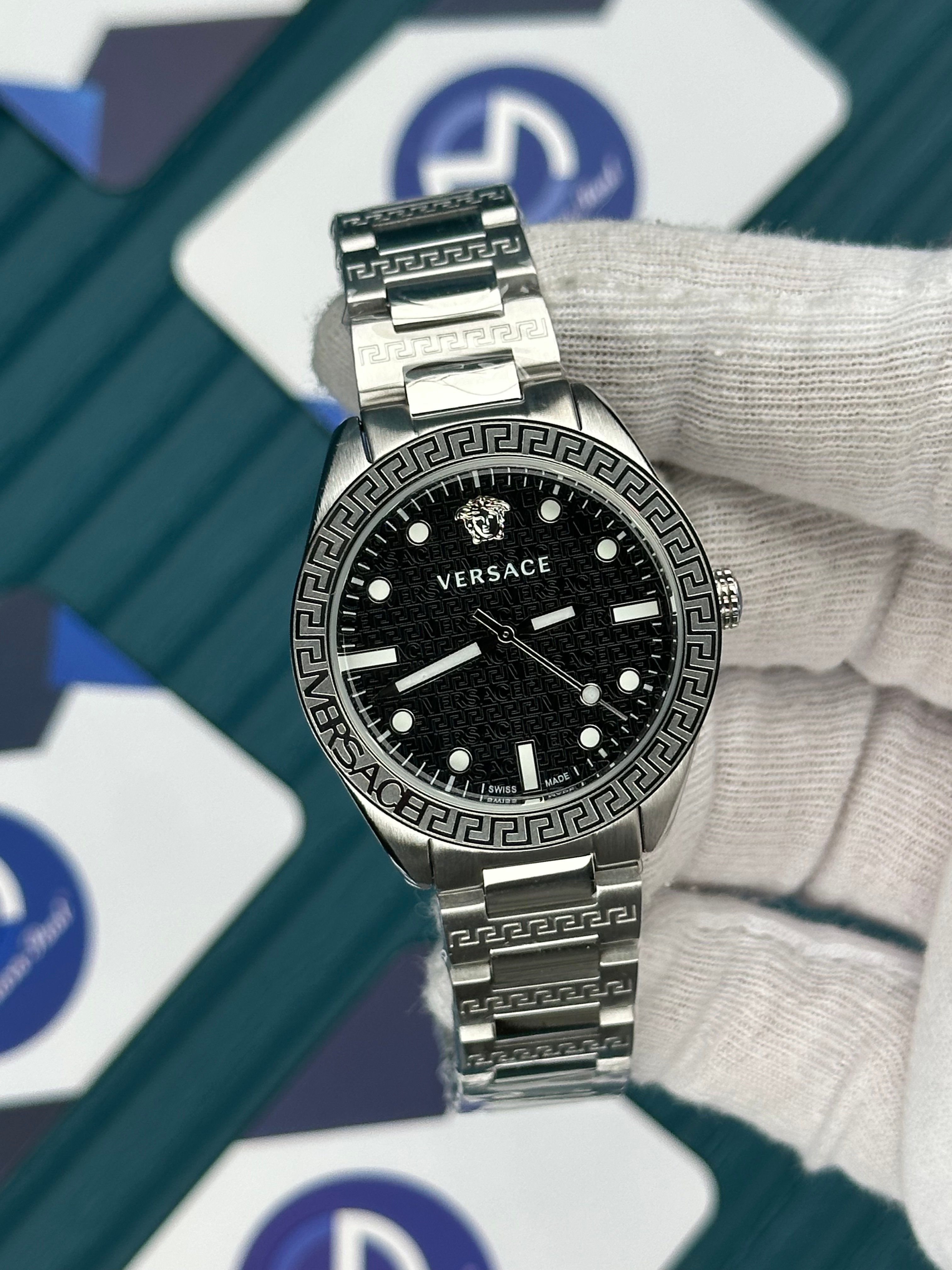 VERSACE 36 DESENLİ SİYAH KADRAN DESENLİ BEZEL GÜMÜŞ KORDON