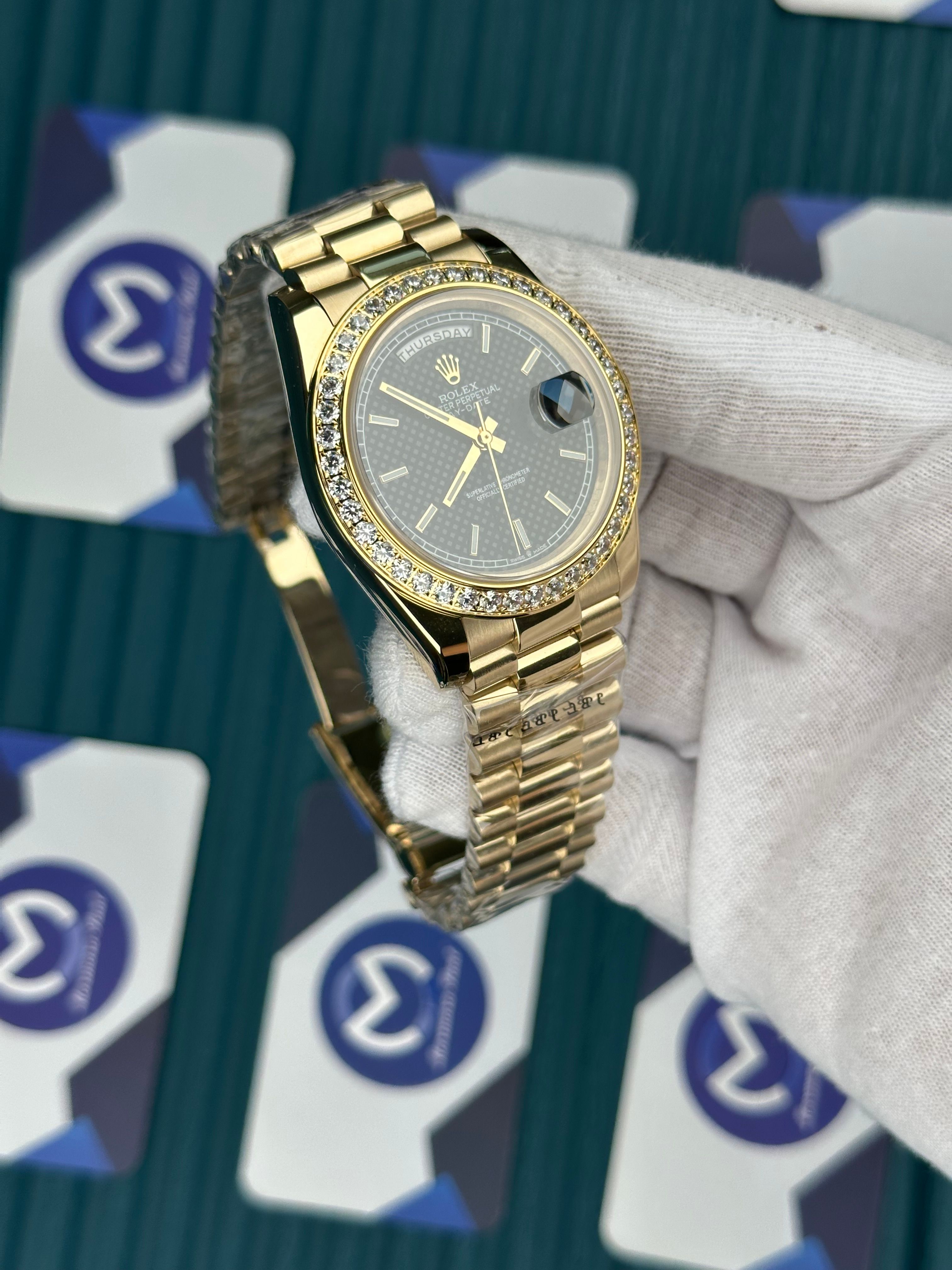 ROLEX DAY-DATE BLACK MOZAIK DIAL DIAMOND BEZEL GOLD PRESIDENT