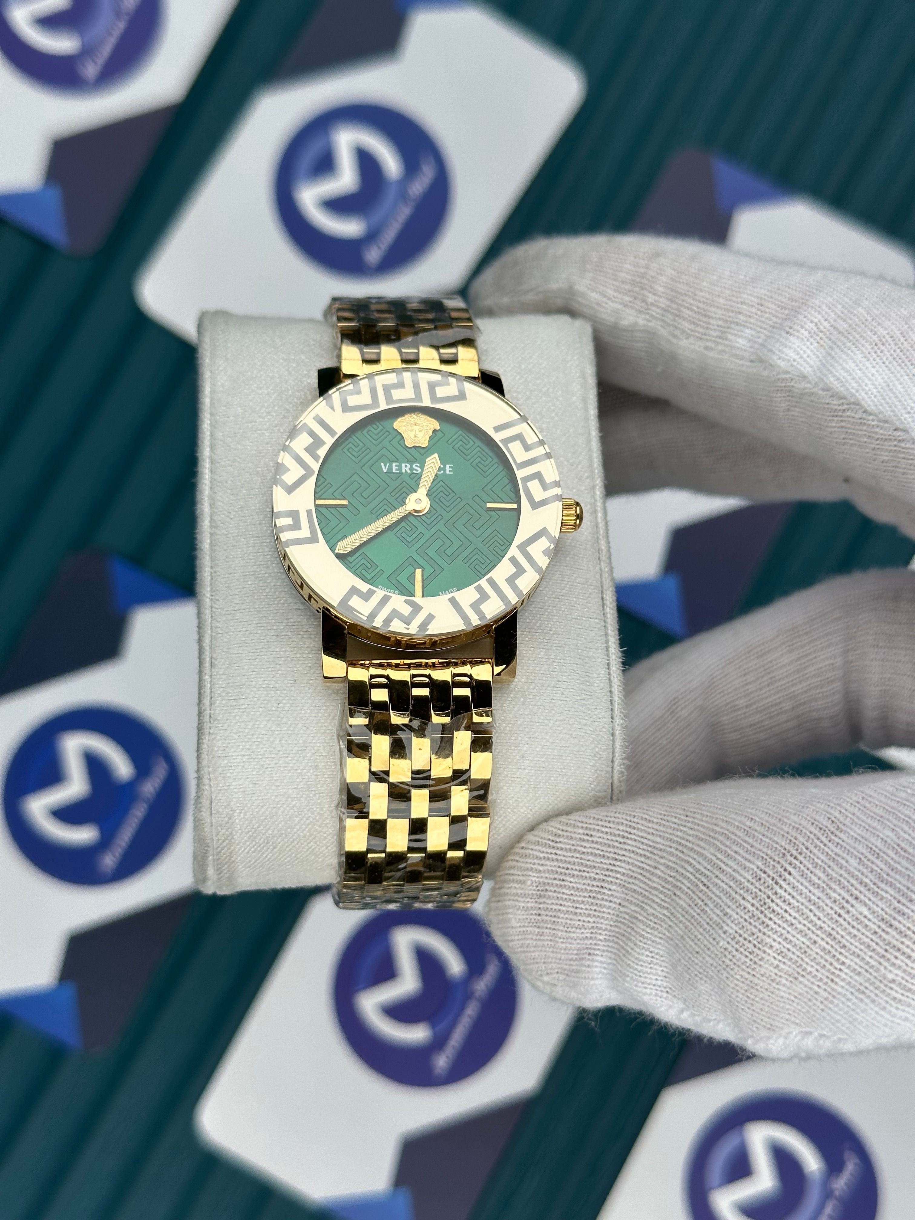 VERSACE DESENLİ AYNALI BEZEL YEŞİL KADRAN GOLD KORDON