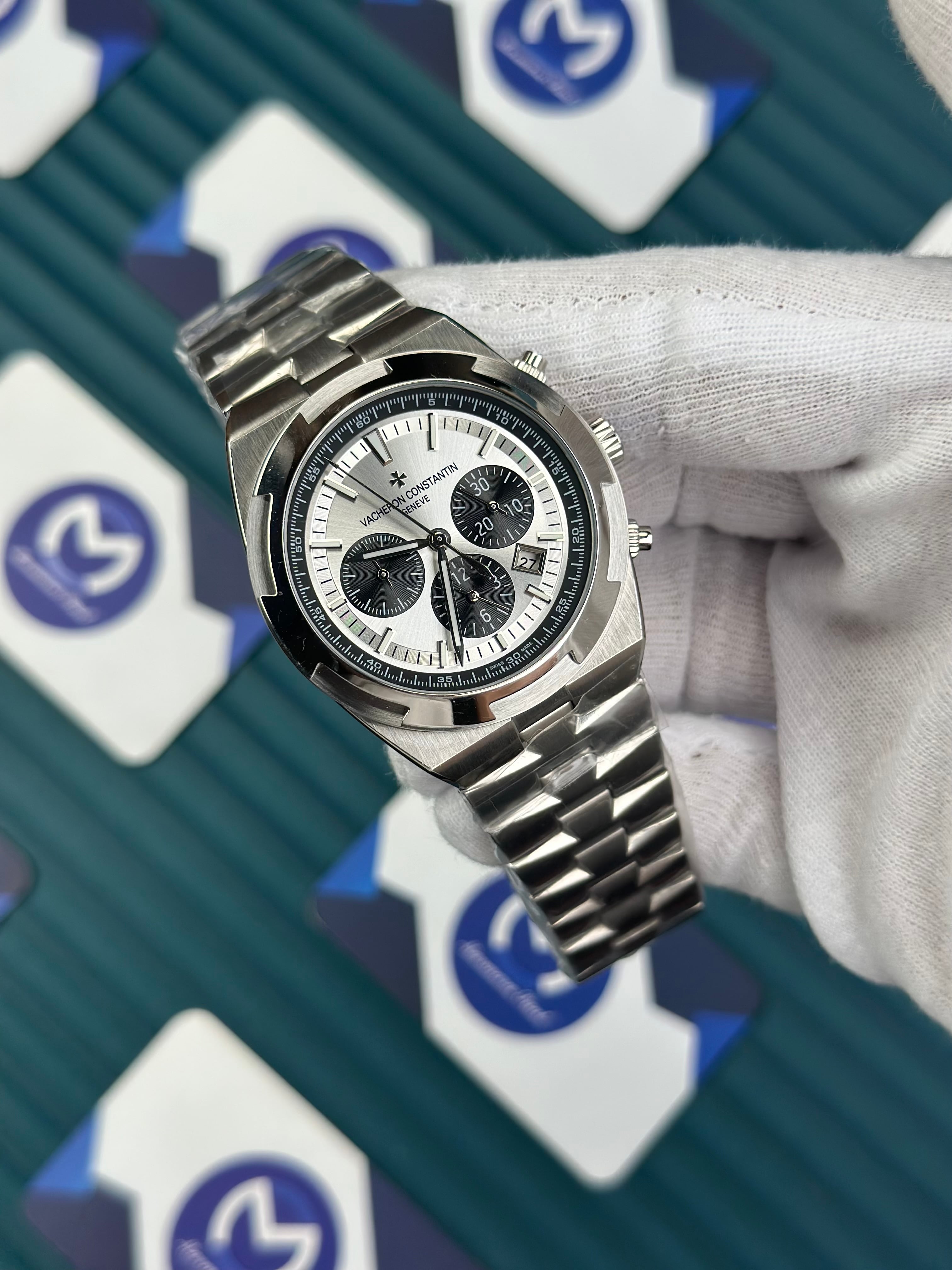 VACHERON CONSTANTIN WHITE OVERSEAS BLACK CHRONOGRAPH SILVER