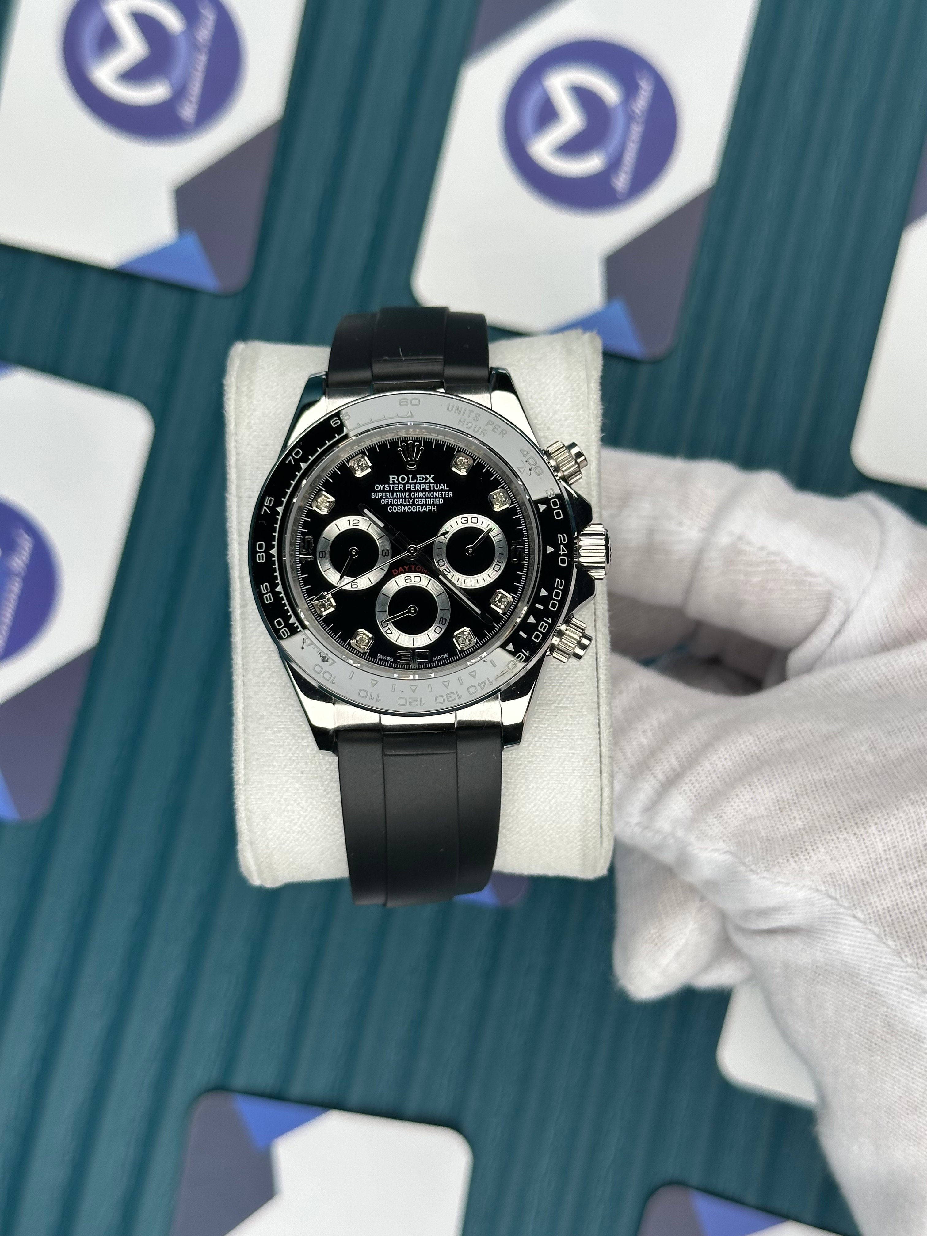 ROLEX DAYTONA BLACK DIAL DIAMOND INDEX SILVER CASE OYSTERFLEX