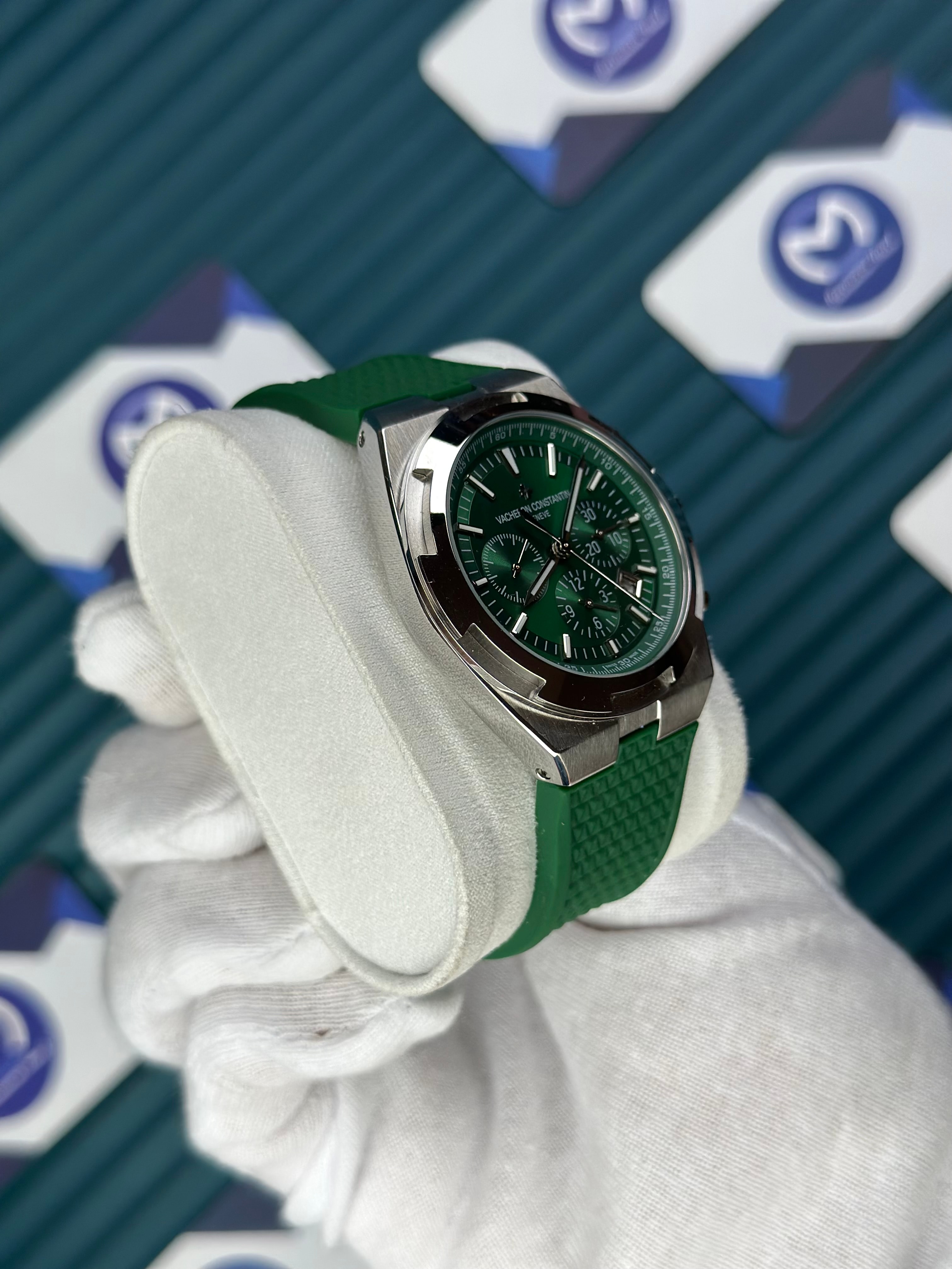VACHERON CONSTANTIN GREEN DIAL SILVER CASE CHRONOGRAPH GREEN RUBBER