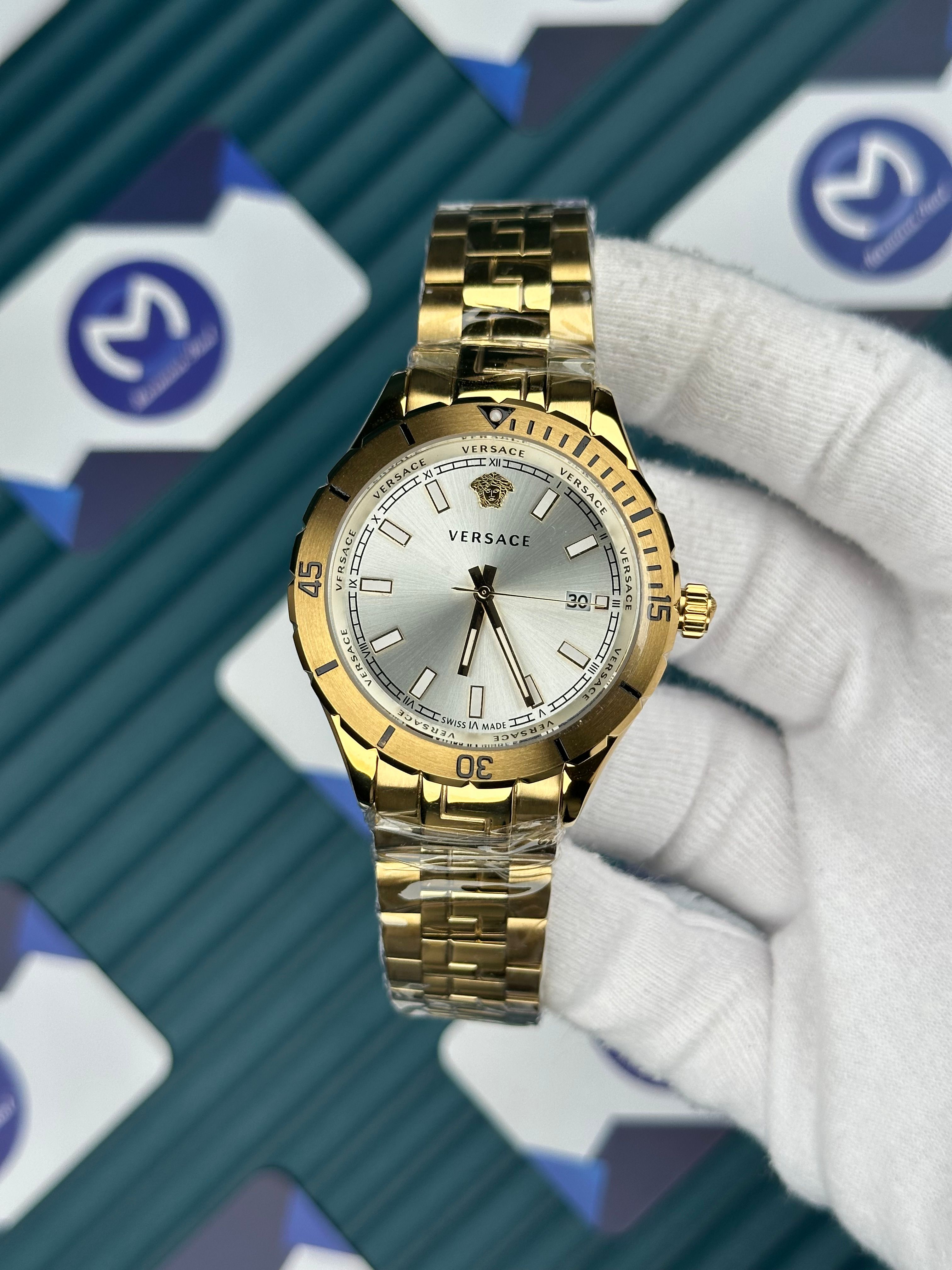 Versace Gold Kordon Beyaz Yazılı Kadran