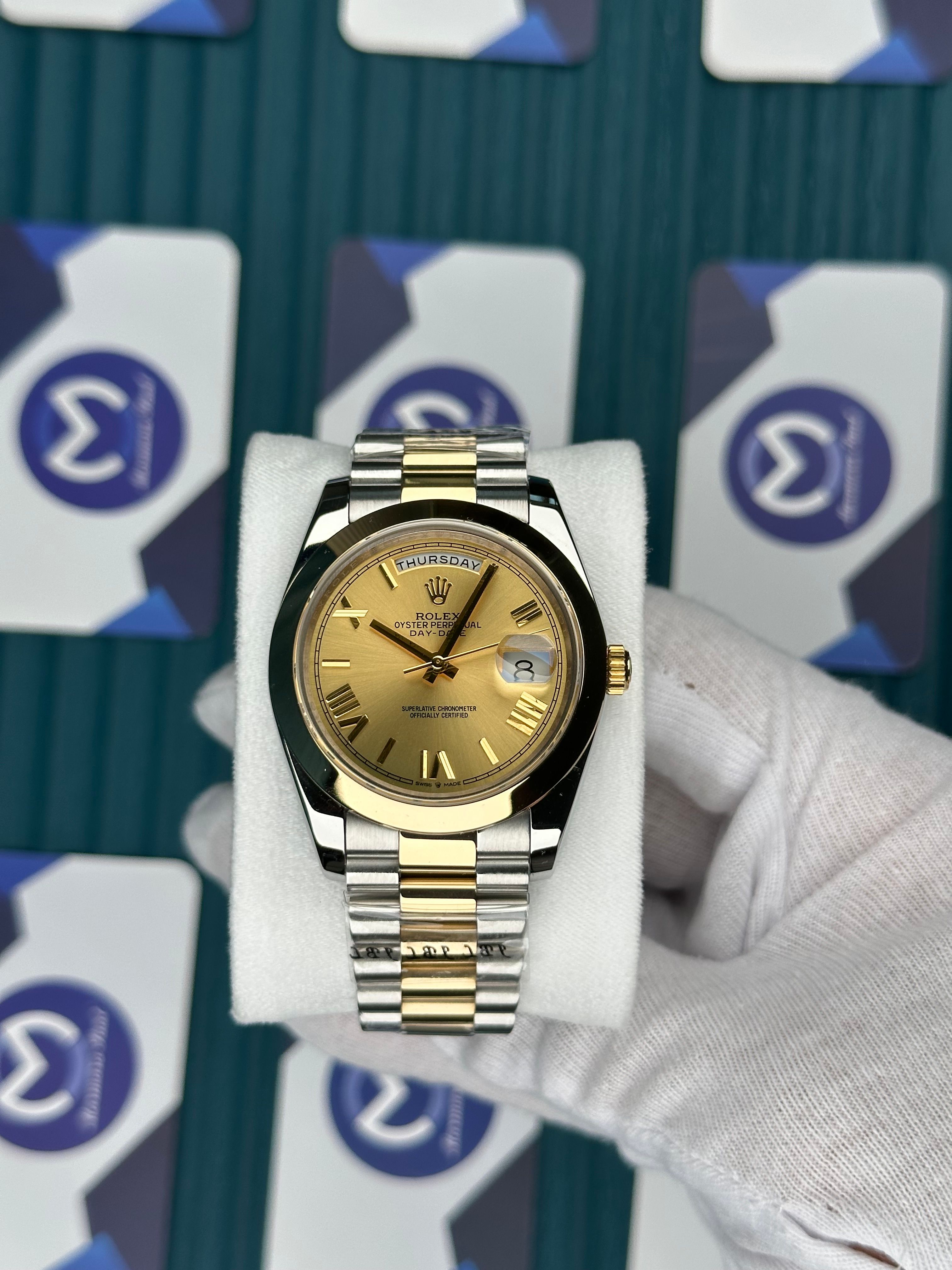 ROLEX DAY-DATE GOLD DIAL ROMA INDEX OVAL BEZEL GOLD-SILVER PRESIDENT