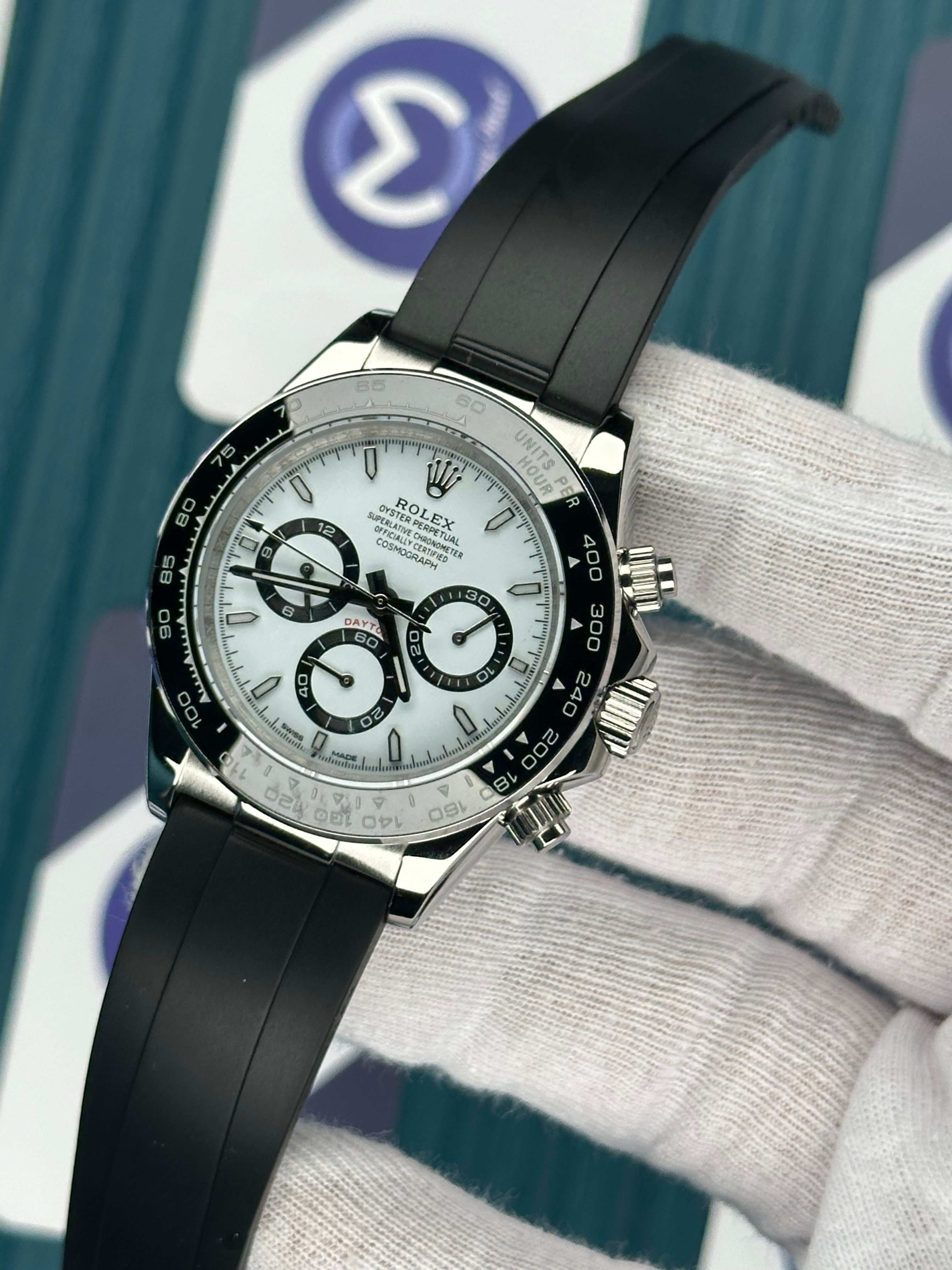 ROLEX DAYTONA PANDA SILVER CASE OYSTERFLEX