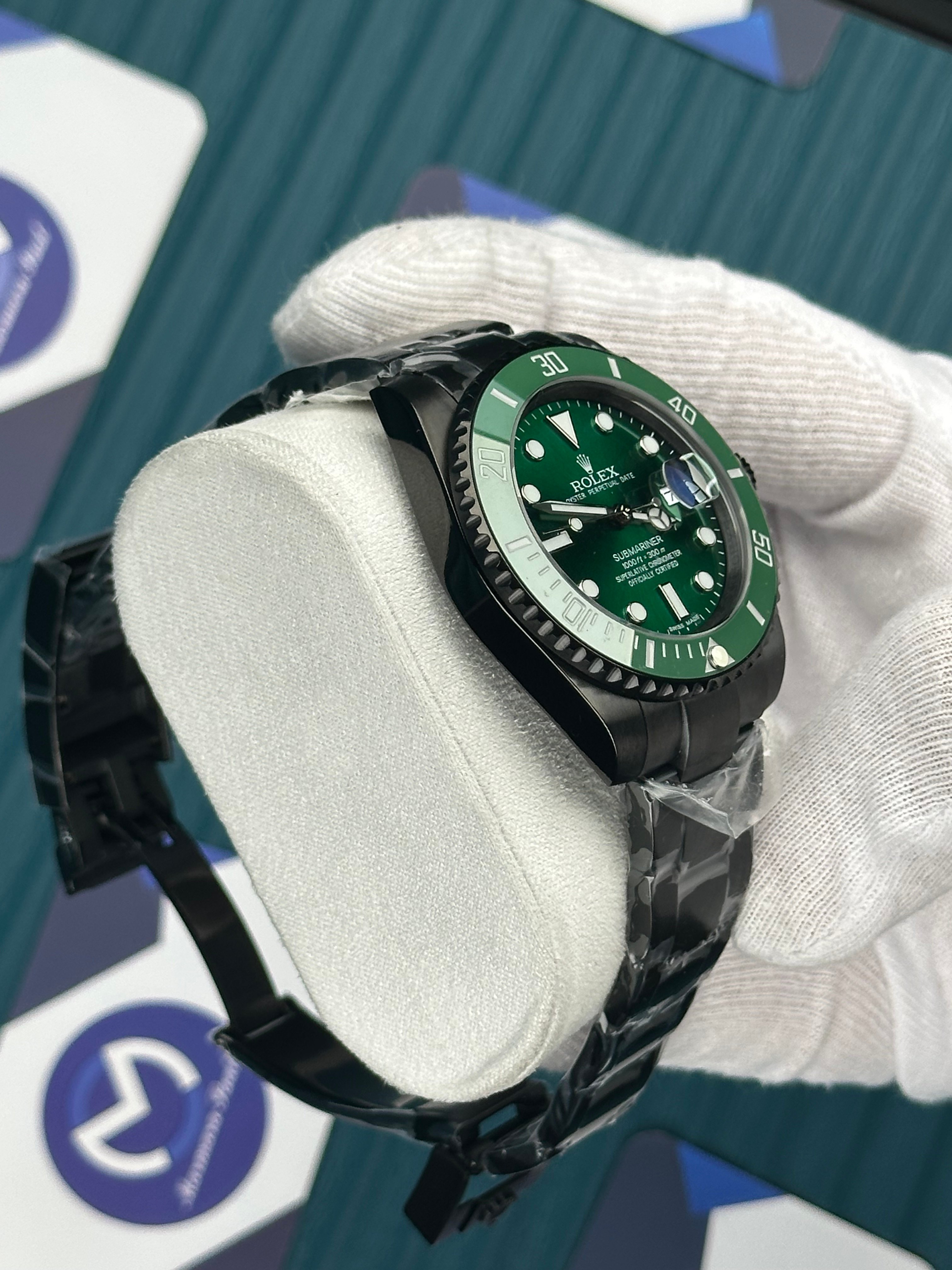 ROLEX SUBMARINER GREEN DIAL BLACK OYSTER
