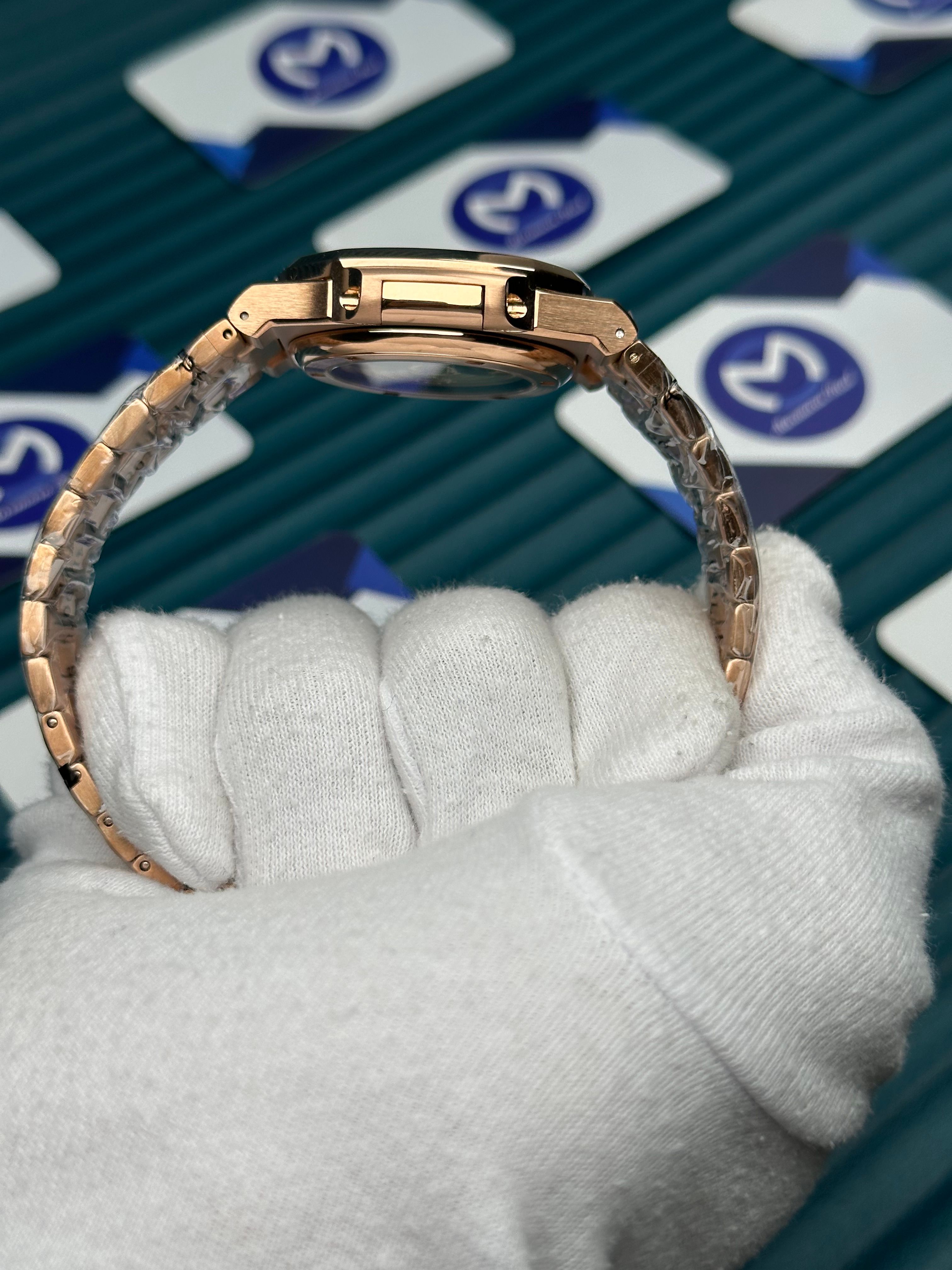 Patek Philippe Rose Gold Nautilus Siyah İskelet