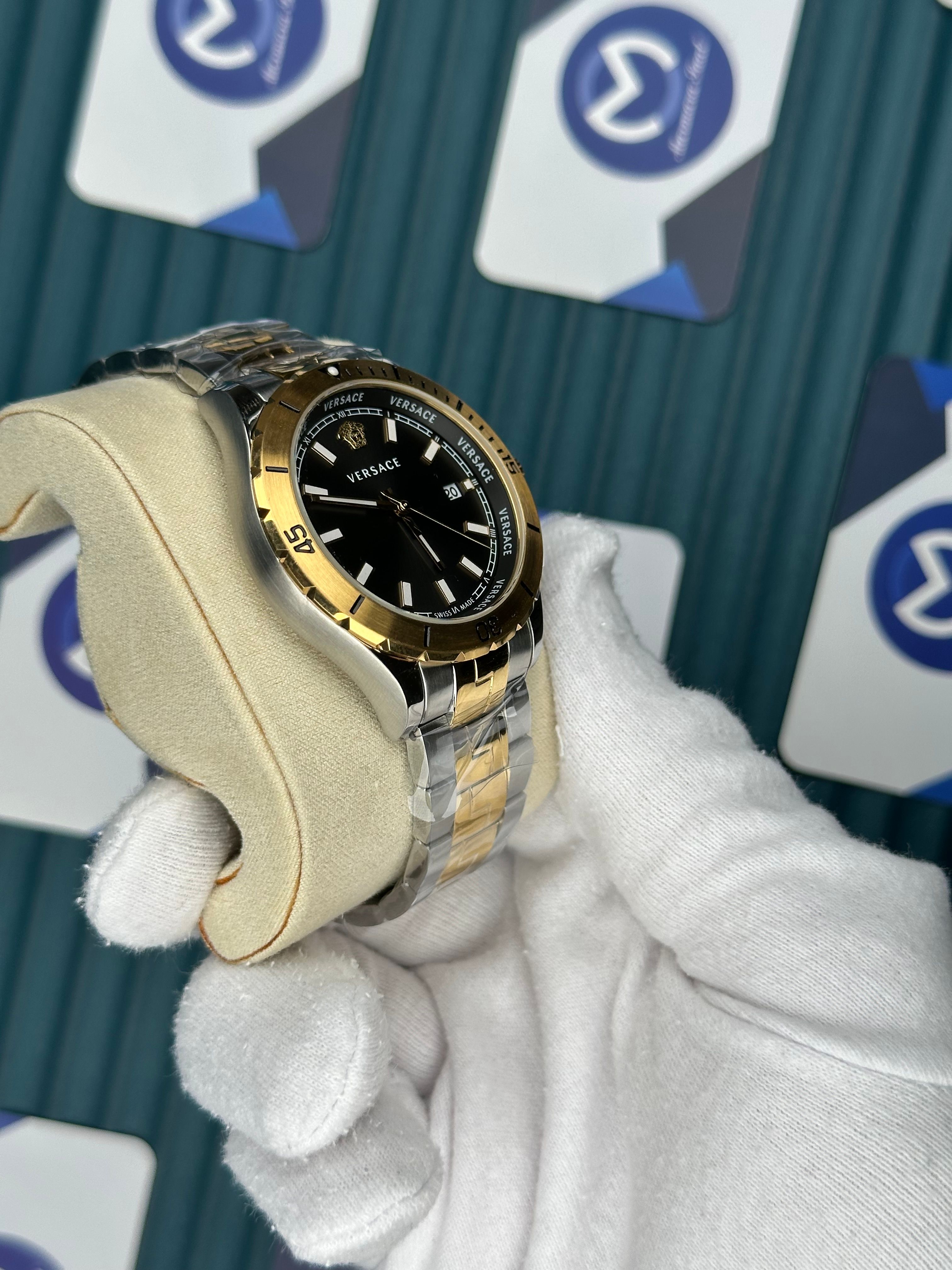 Versace Gold-Silver Oyster Siyah Kadran