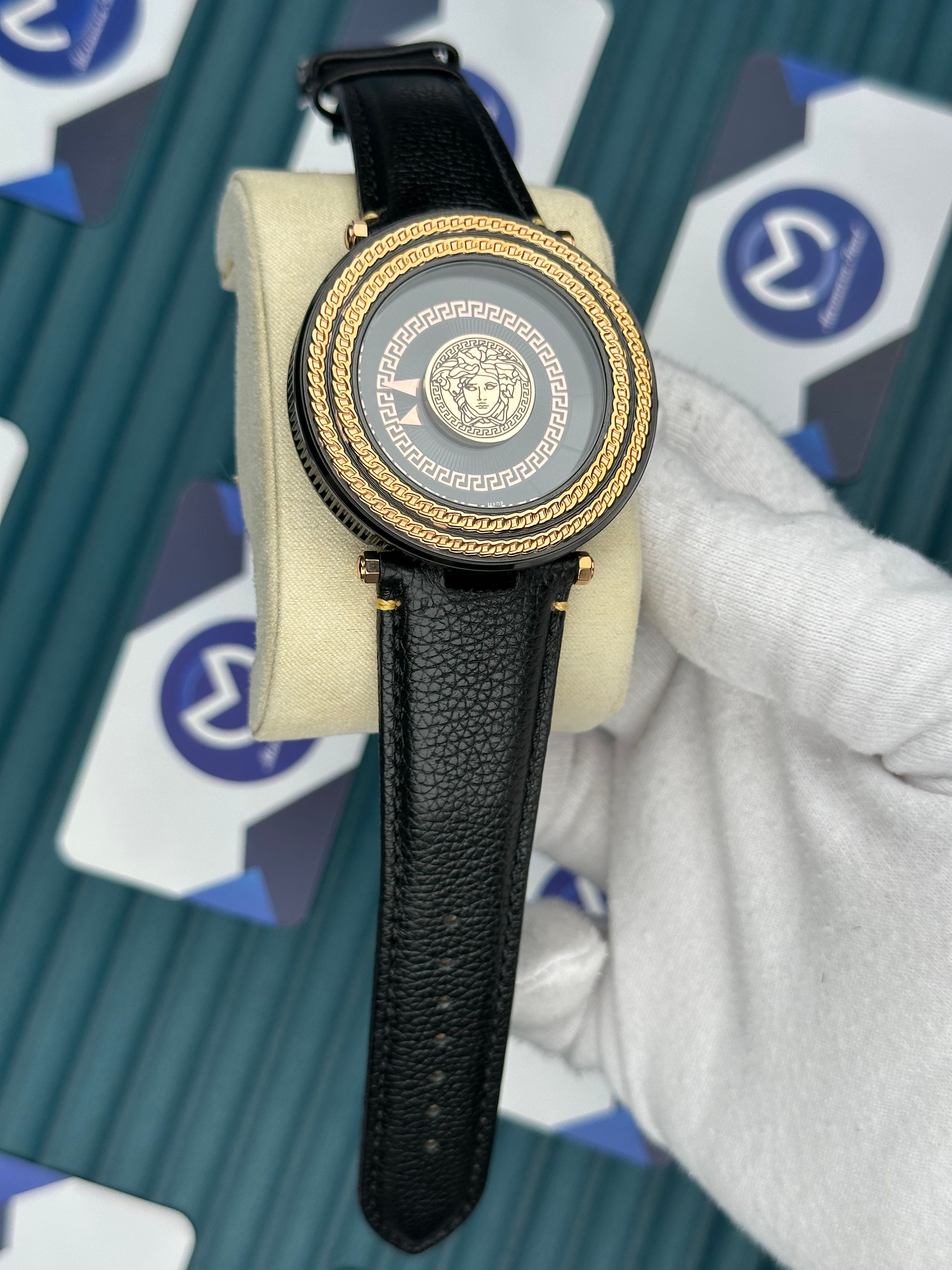 Versace Deri Kordon Rose Bezel Siyah Kadran Yeni