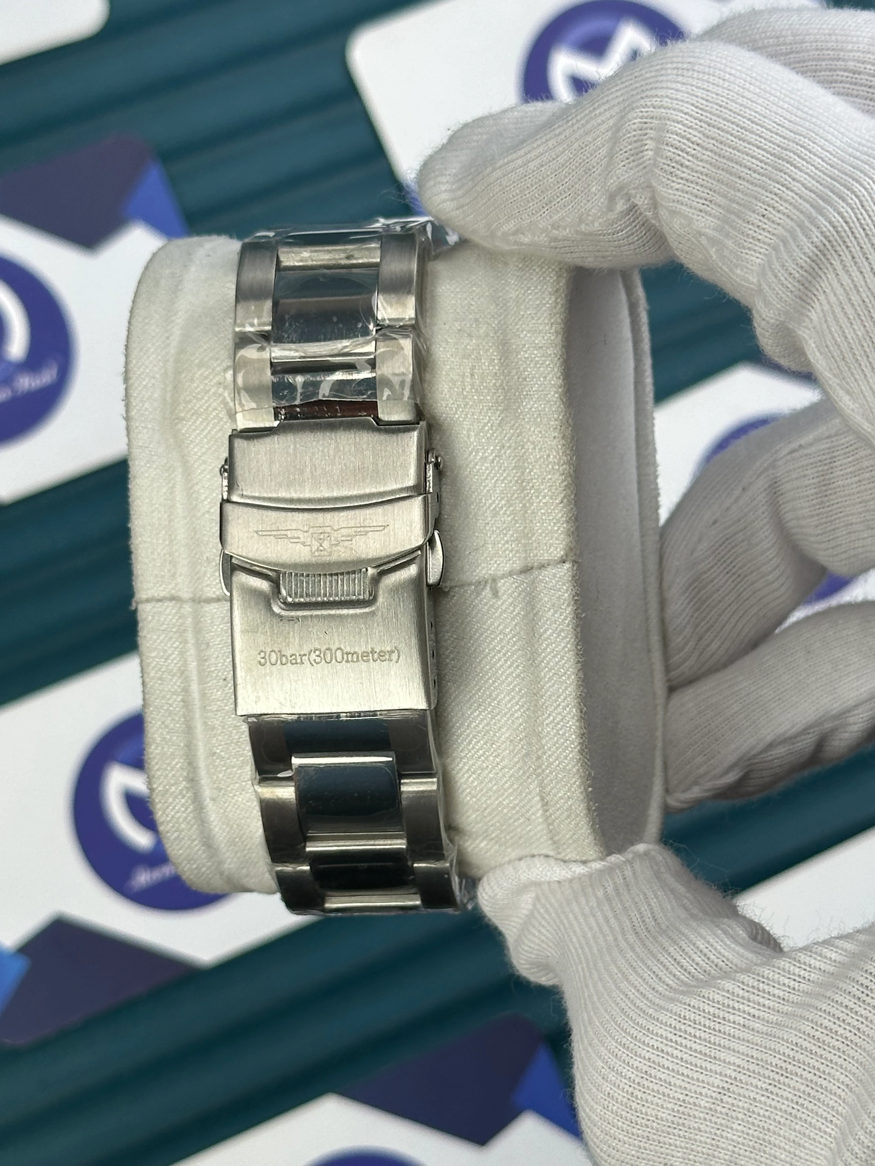 LONGINES HYDROCONQUEST AUTOMATIC BLACK DIAL SILVER 