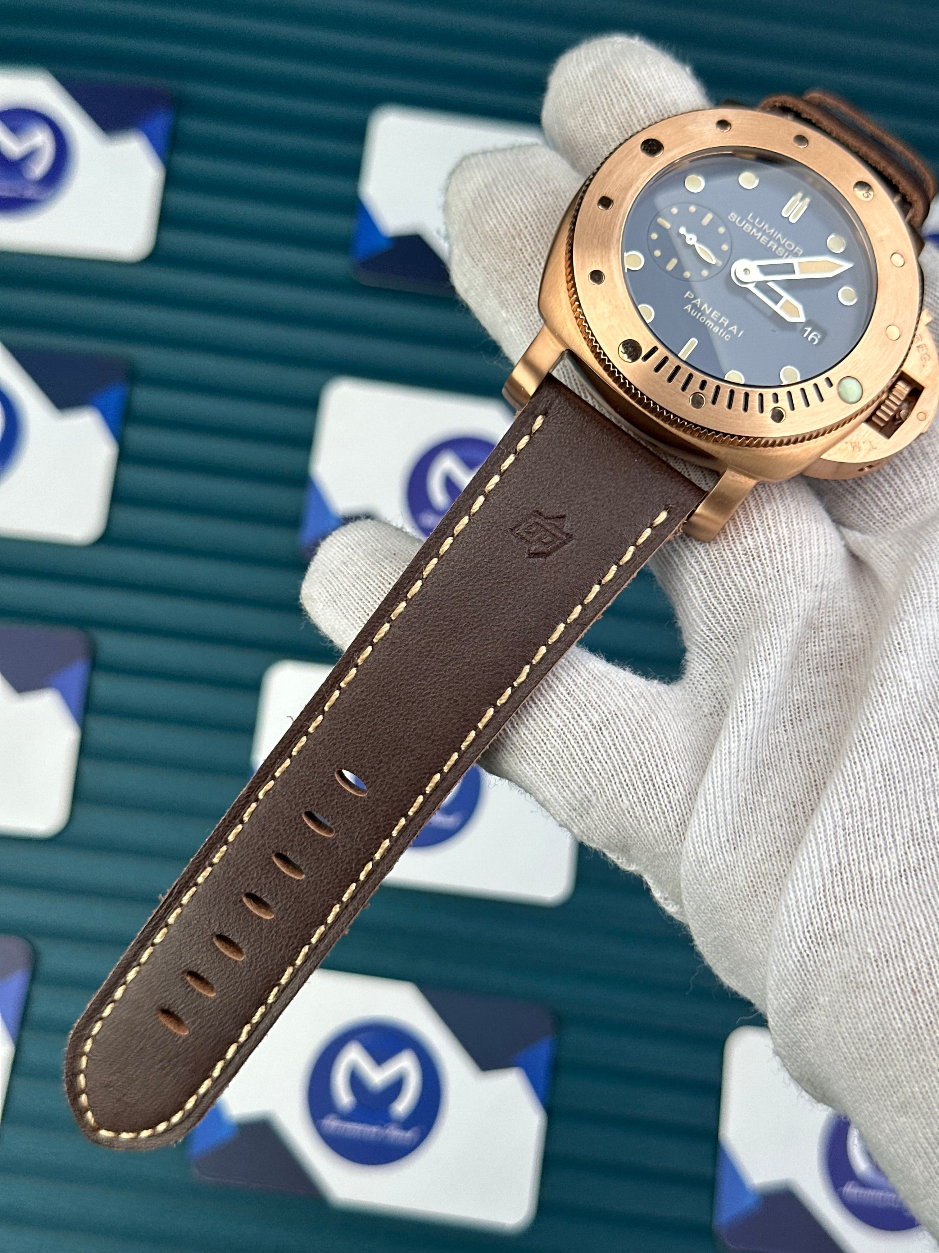 LUMINOR SUBMERSIBLE PANERAI BLUE DIAL ROSE CASE BROWN LEATHER CORD