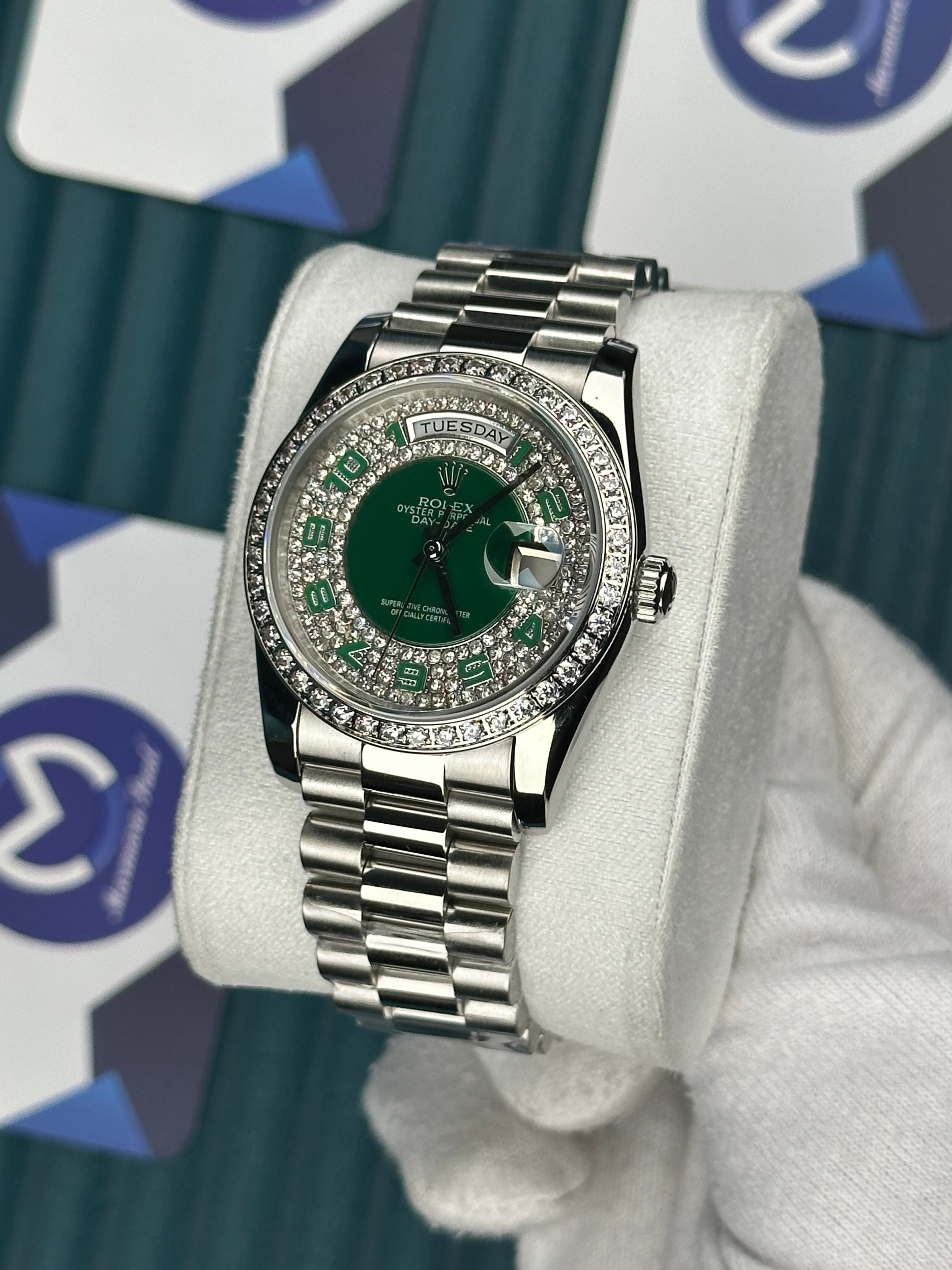 ROLEX 36 DAYDATE DIAMOND GREEN DIAL SILVER PRESIDENT