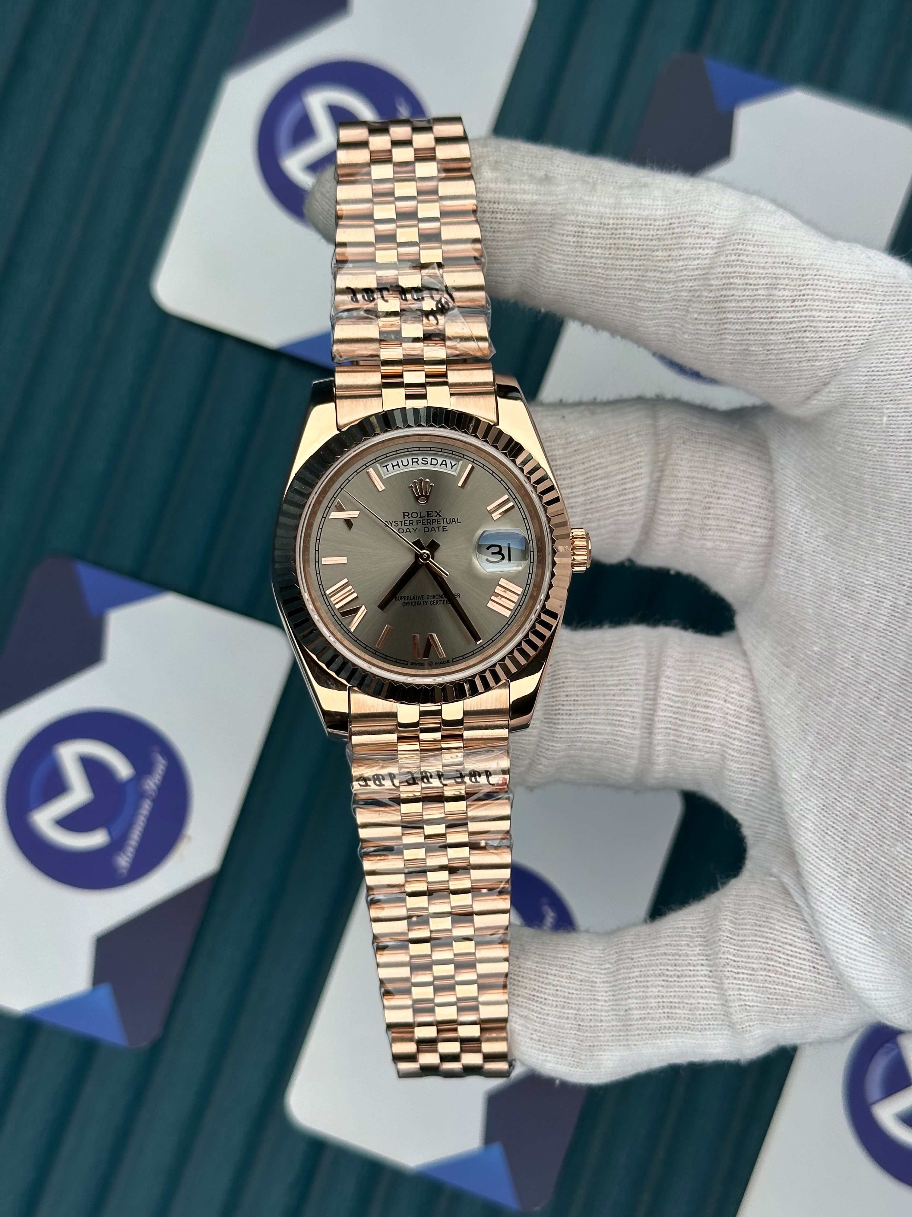ROLEX DAY-DATE GREY DIAL ROSE ROMA INDEX ROSE JUBILE