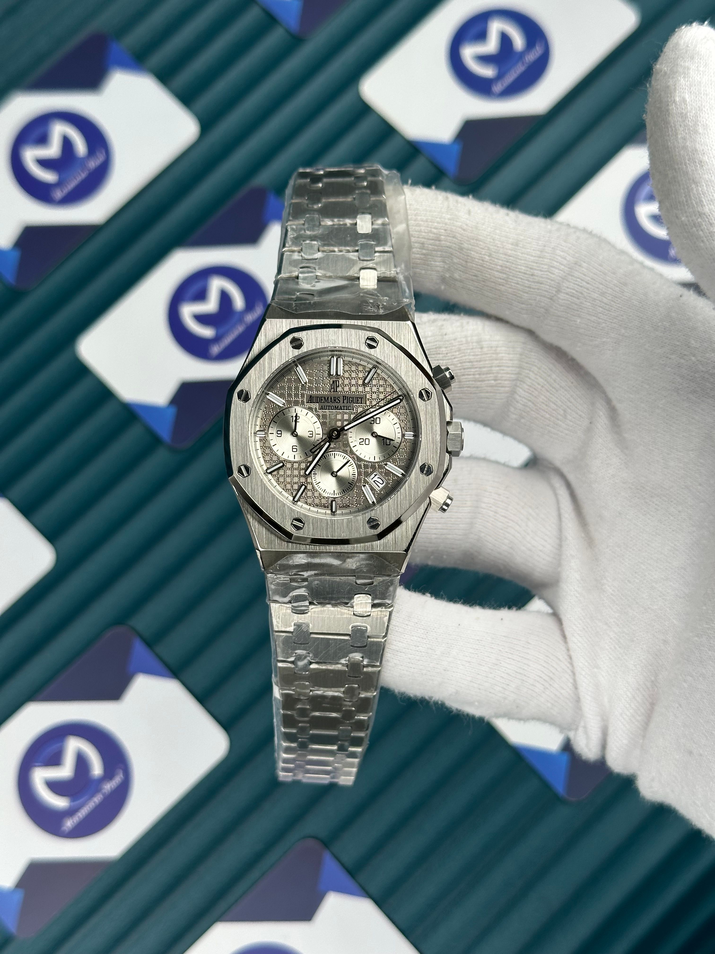 Audemars Piguet Royal Oak Gümüş Kordon Gri Kadran Beyaz Chronograph
