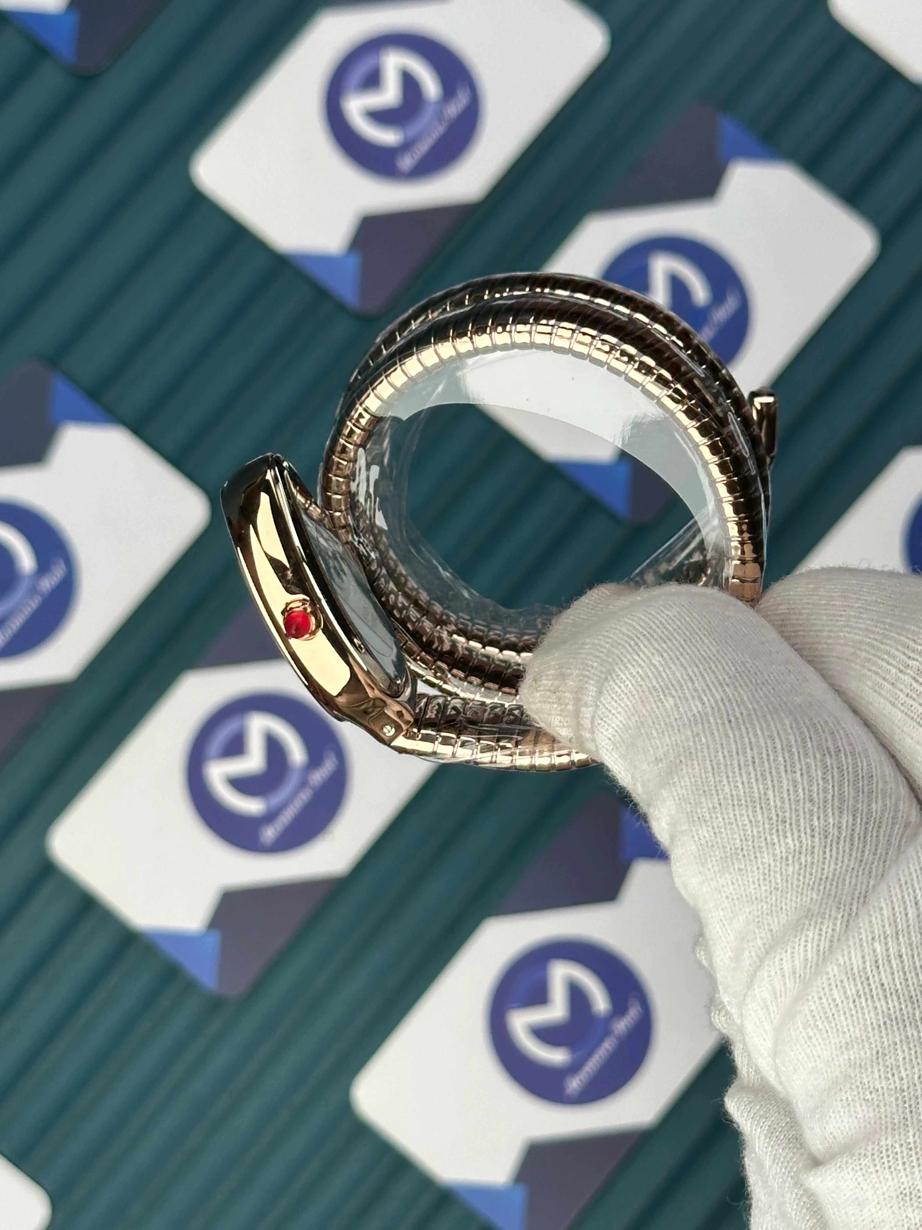 BVLGARI SERPENTI WHITE DIAL ROSE LONG TUBOGAS