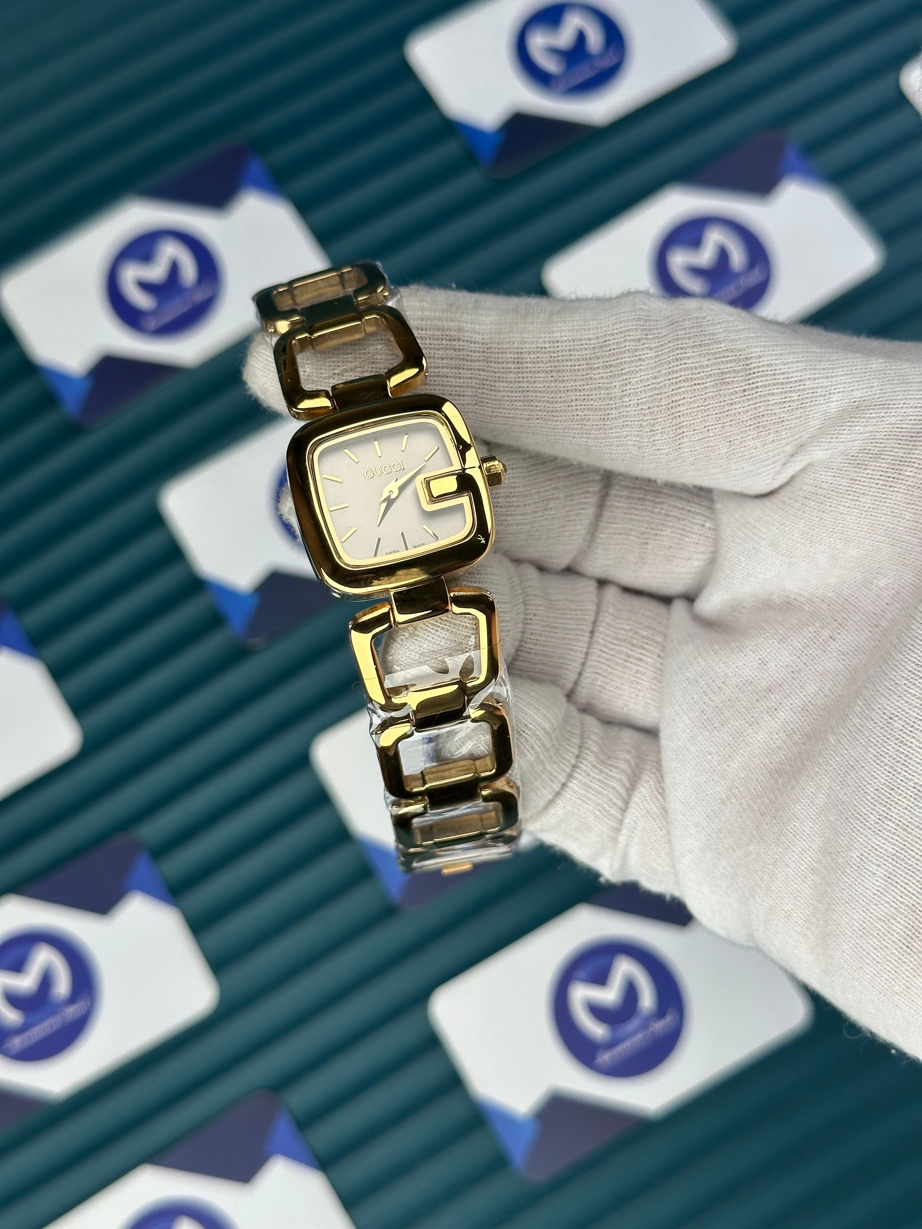 GUCCI WOMAN RING BRACELET WHITE DIAL GOLD CORD