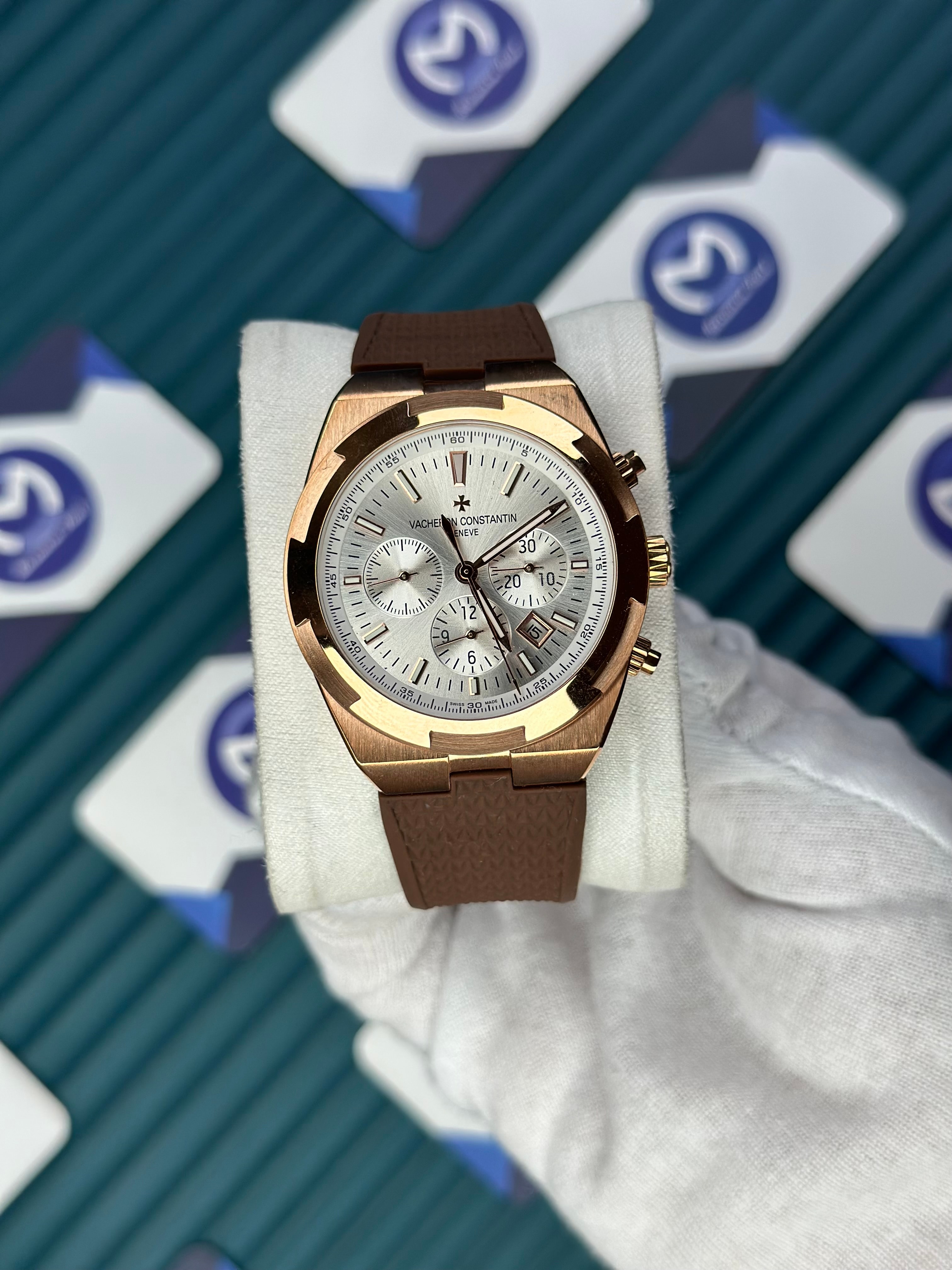 VACHERON CONSTANTIN WHITE DIAL ROSE CASE CHRONOGRAPH OVERSEAS BROWN RUBBER