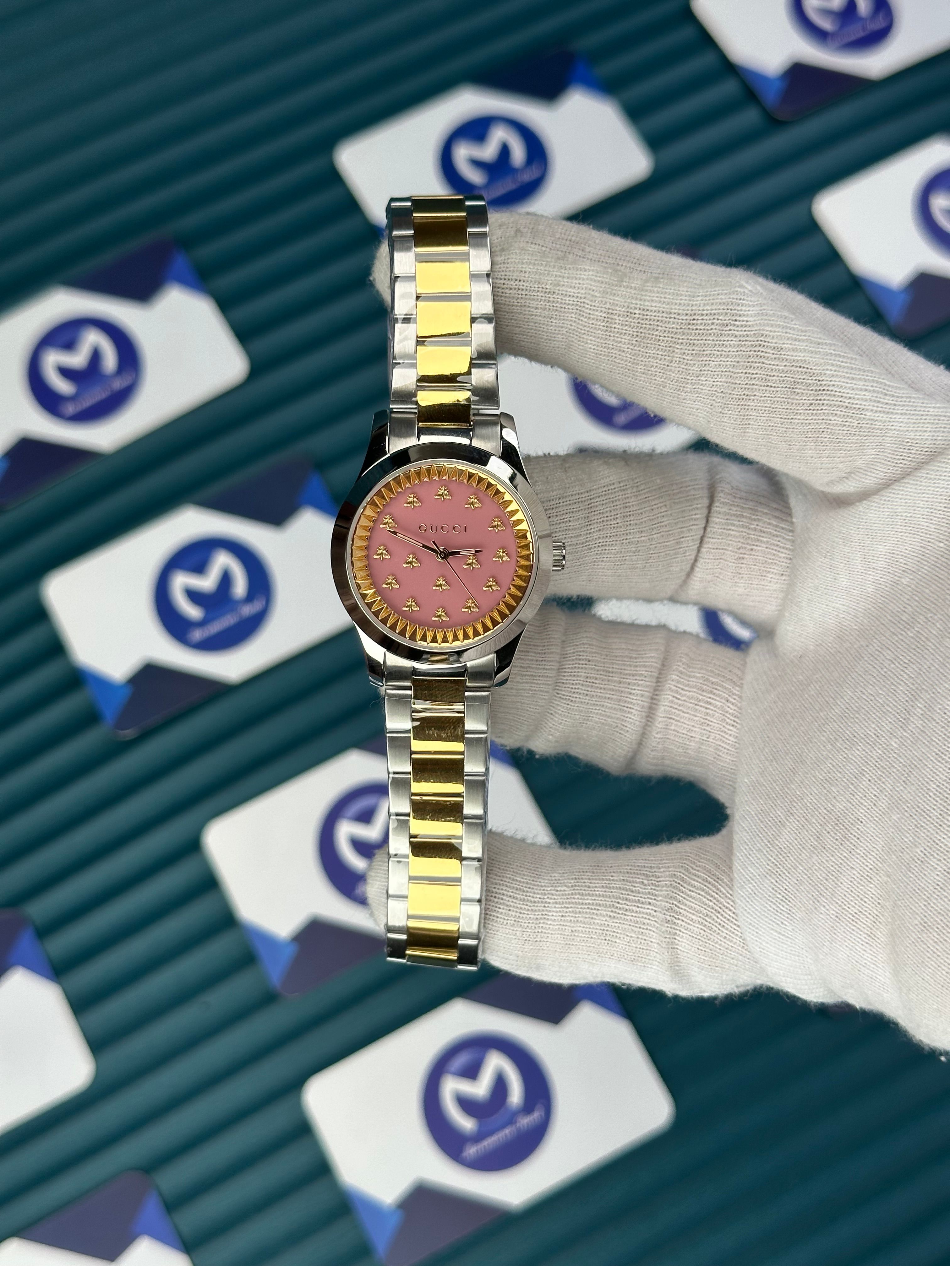 GUCCI WOMAN PINK DIAL BUTTERFLY MOTIF GOLD-SILVER