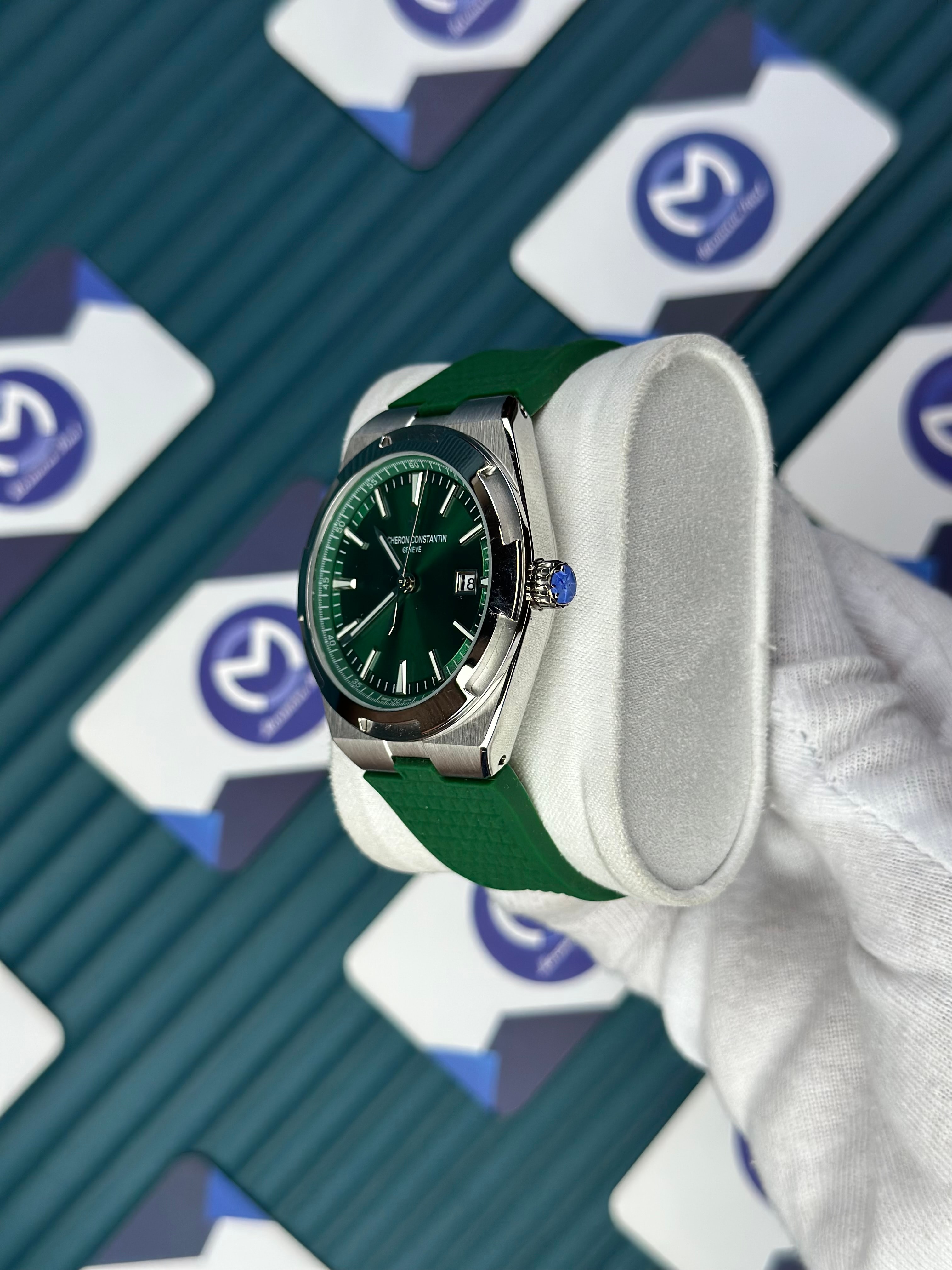VACHERON CONSTANTIN GREEN DIAL SILVER CASE OVERSEAS GREEN RUBBER