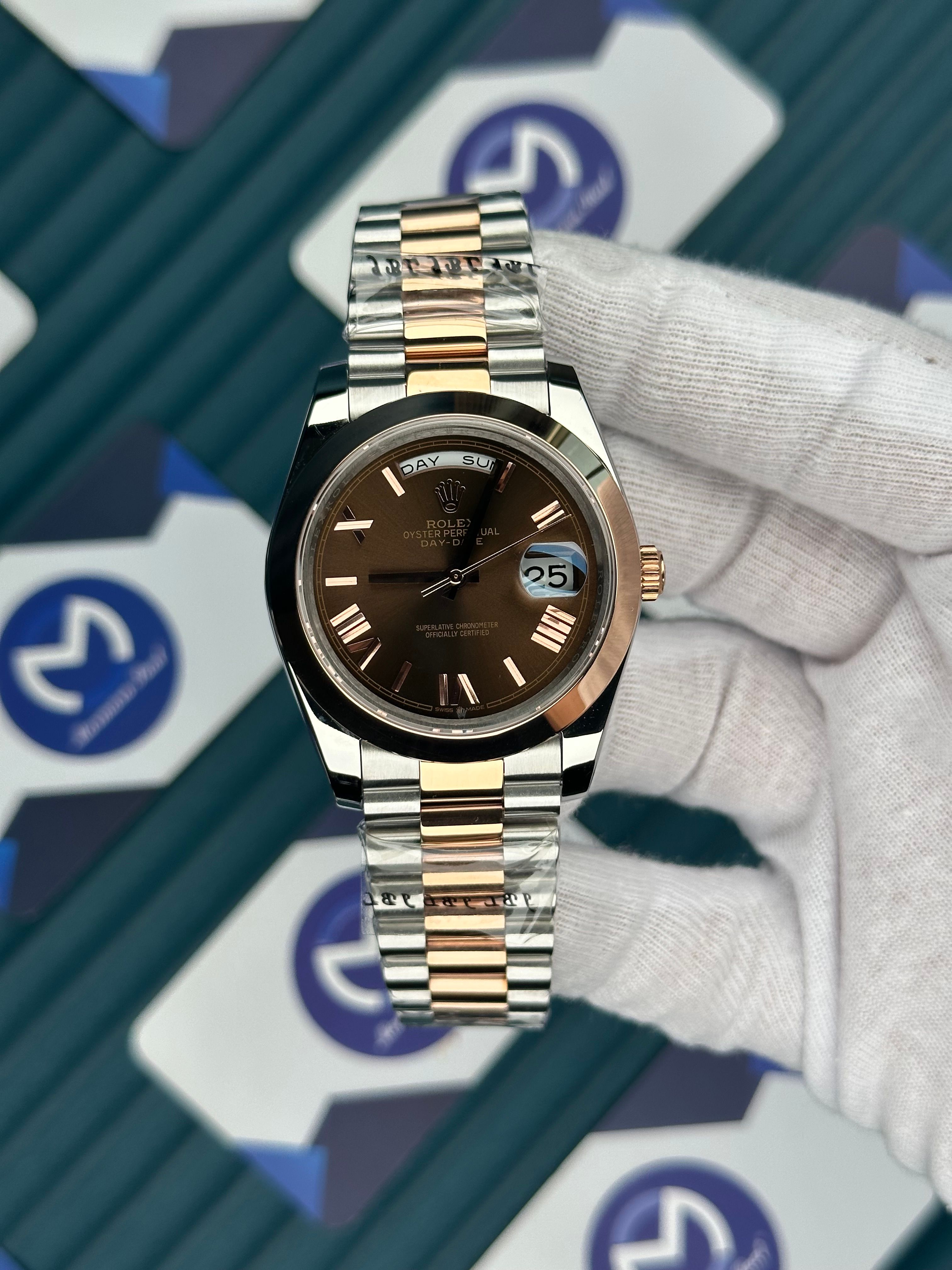 ROLEX DAY-DATE CHOCOLATE OVAL BEZEL ROSE-SILVER PRESIDENT