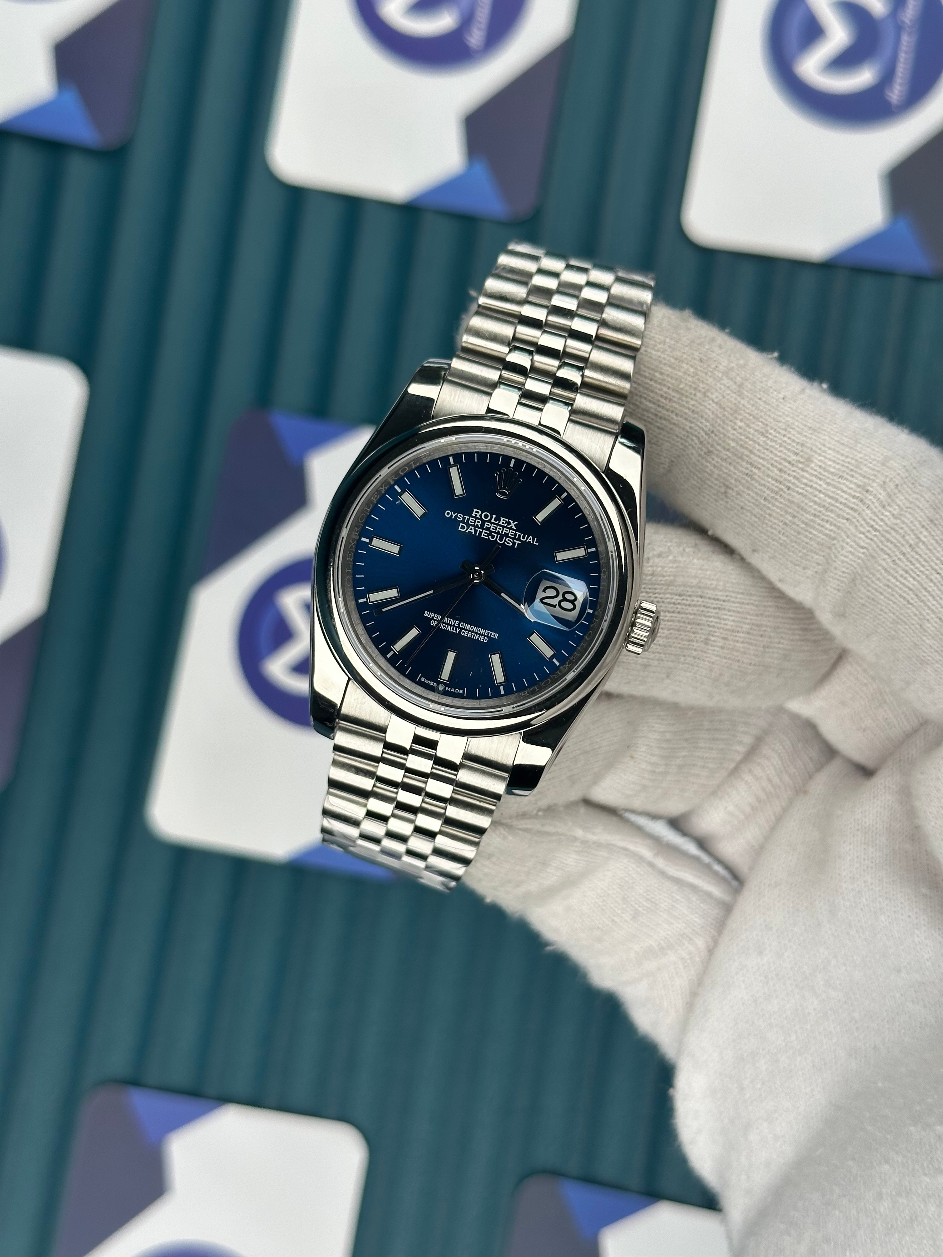 ROLEX 36 MAVİ KADRAN OVAL BEZEL SILVER JUBILEE