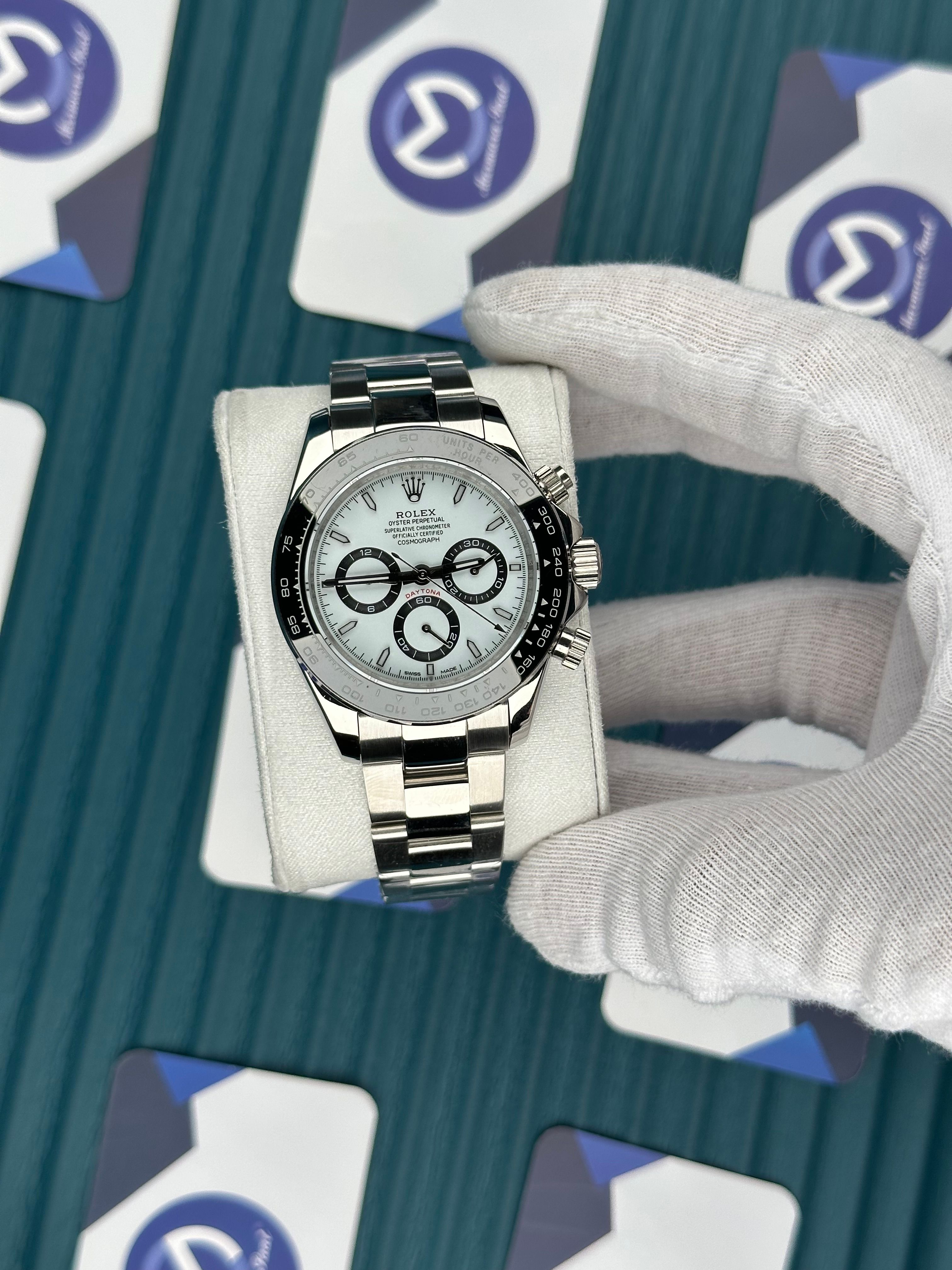 ROLEX DAYTONA WHITE DIAL PANDA SILVER OYSTER