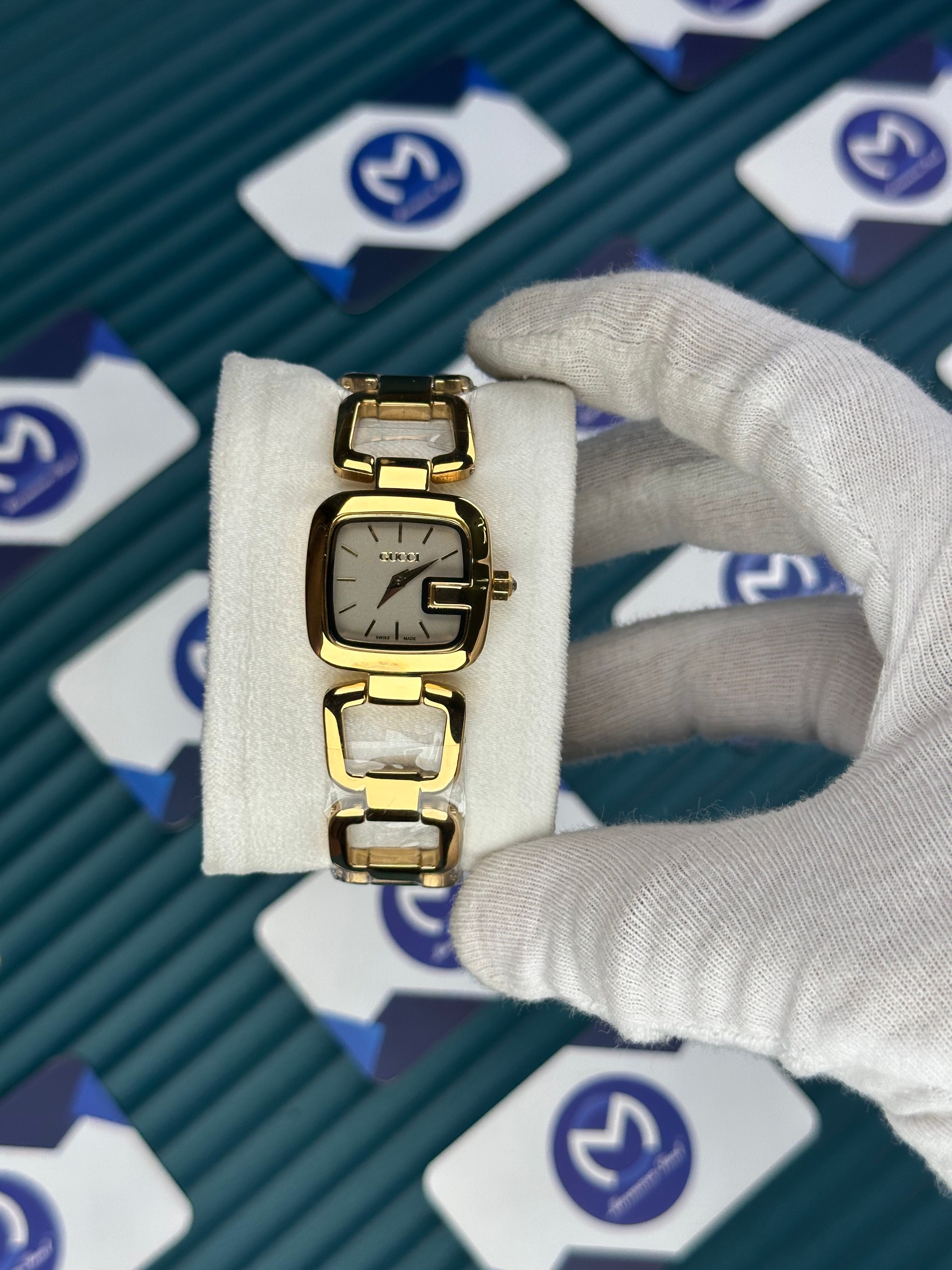 GUCCI WOMAN RING BRACELET WHITE DIAL GOLD CORD