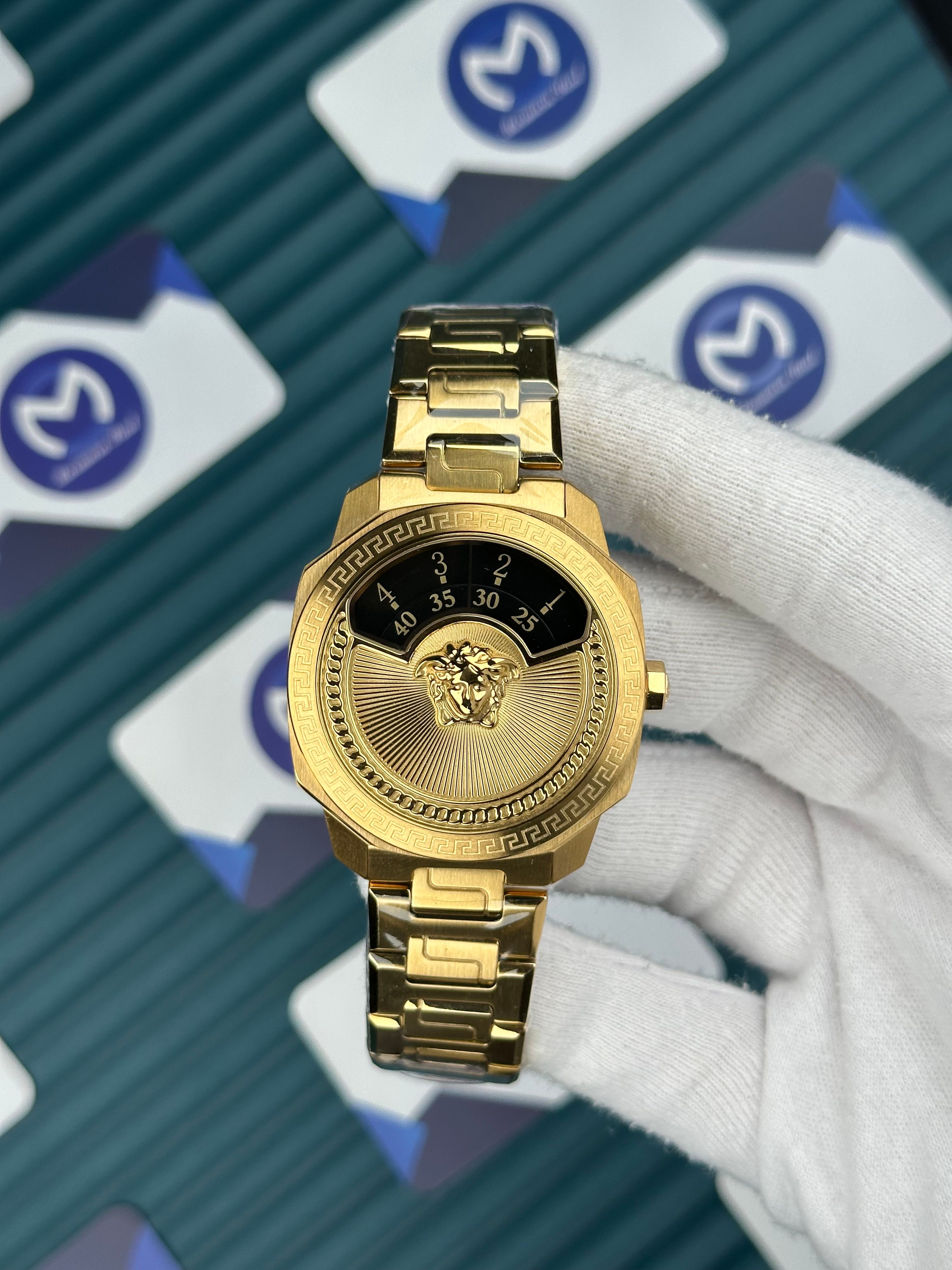 Versace Gold Yeni Nesil 3D Logolu Siyah Kadran
