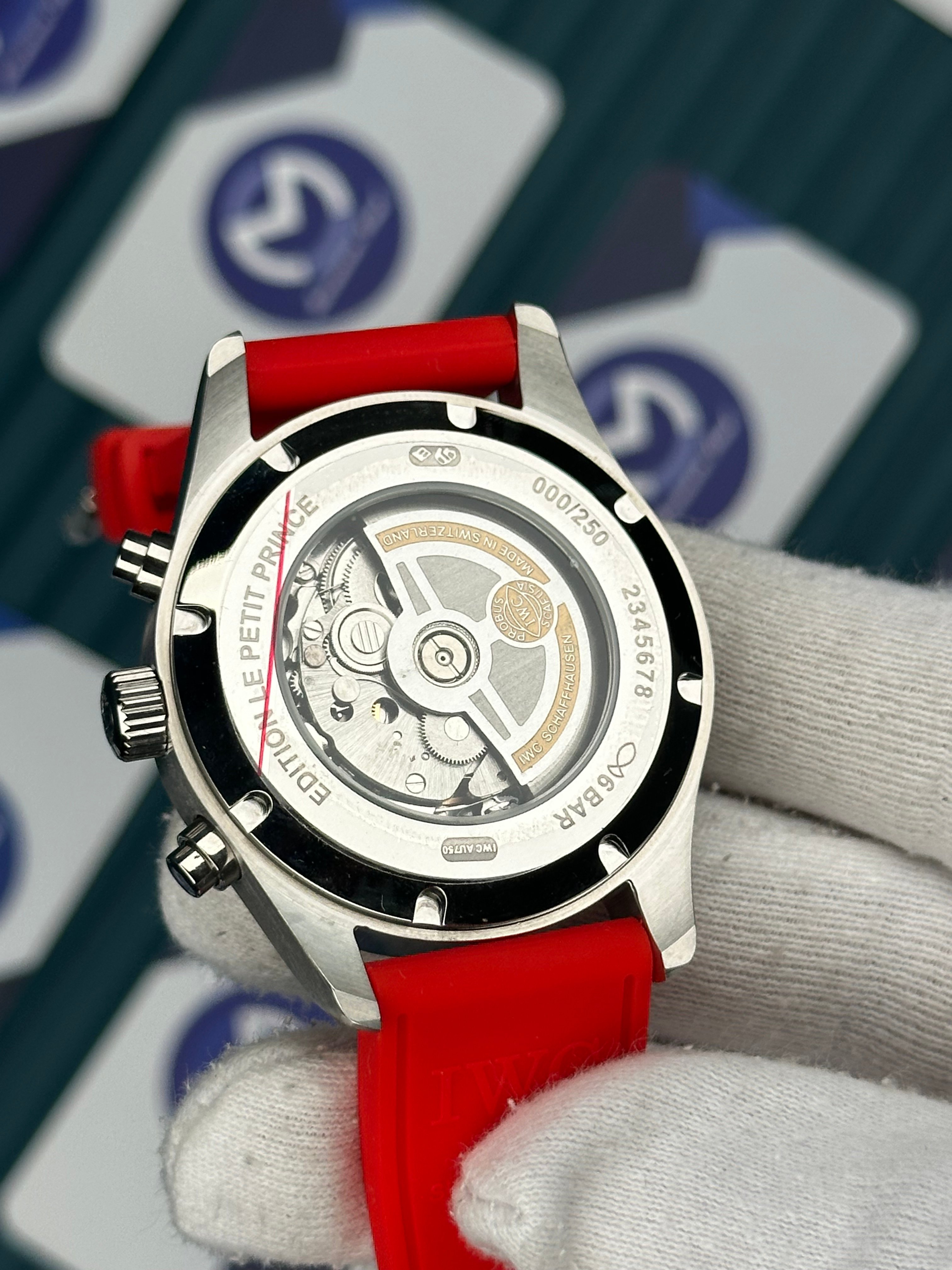 IWC PILOT'S CHRONOGRAPH MERCEDES AMG FORMULA ONE TEAM RED