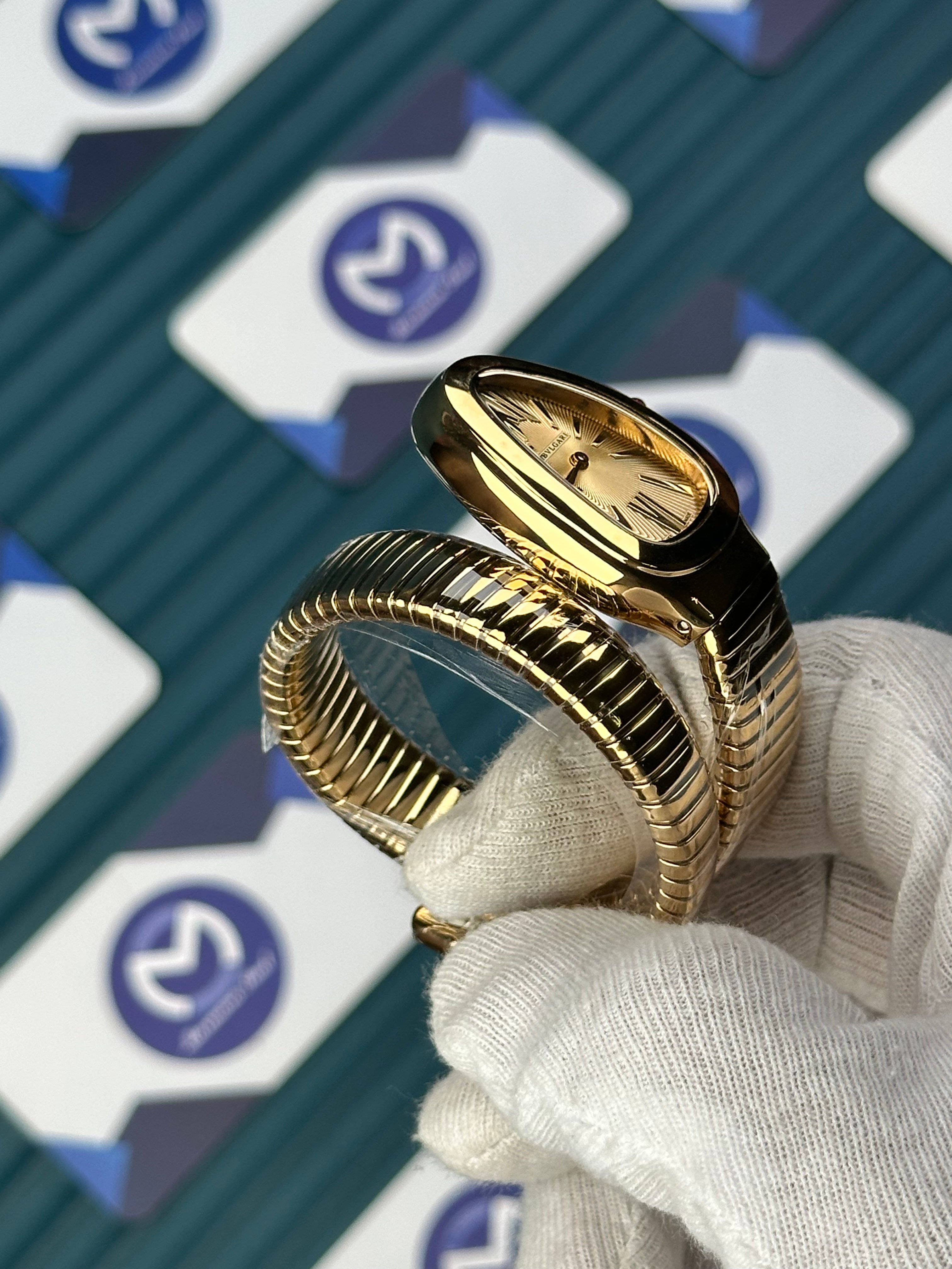 BVLGARI SERPENTI GOLD DIAL GOLD SHORT TUBOGAS