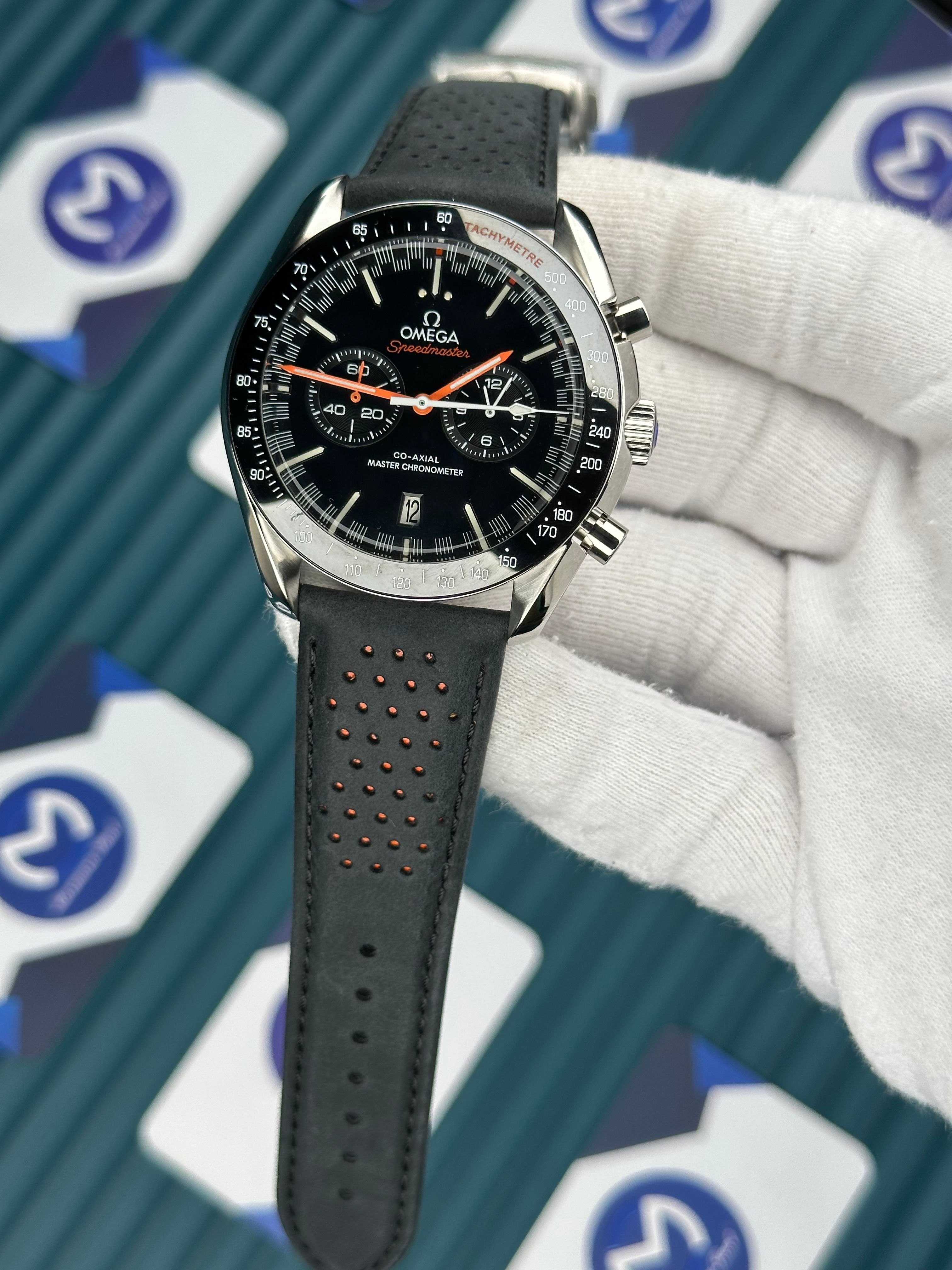 Omega Speedmaster Racing Rose Siyah Kadran Gümüş Kasa