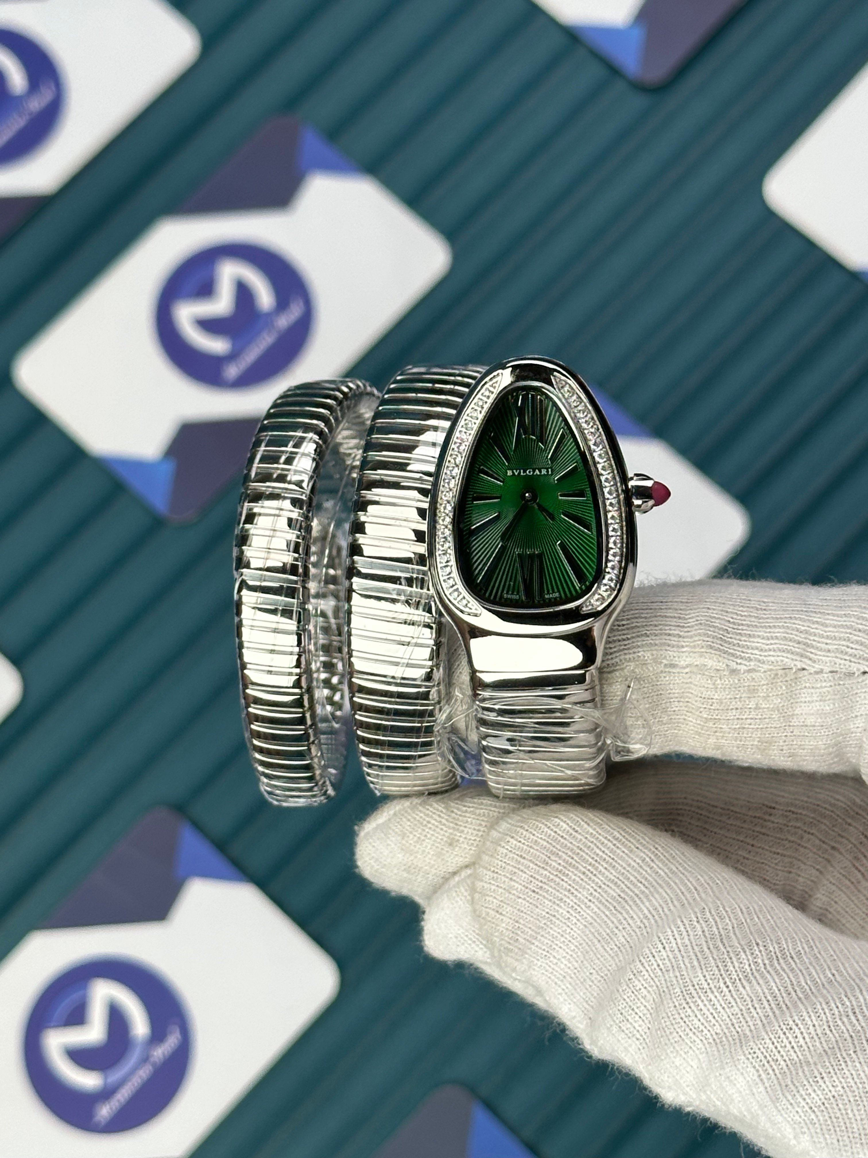 BVLGARI SERPENTI GREEN DIAL DIAMOND BEZEL SILVER LONG TUBOGAS