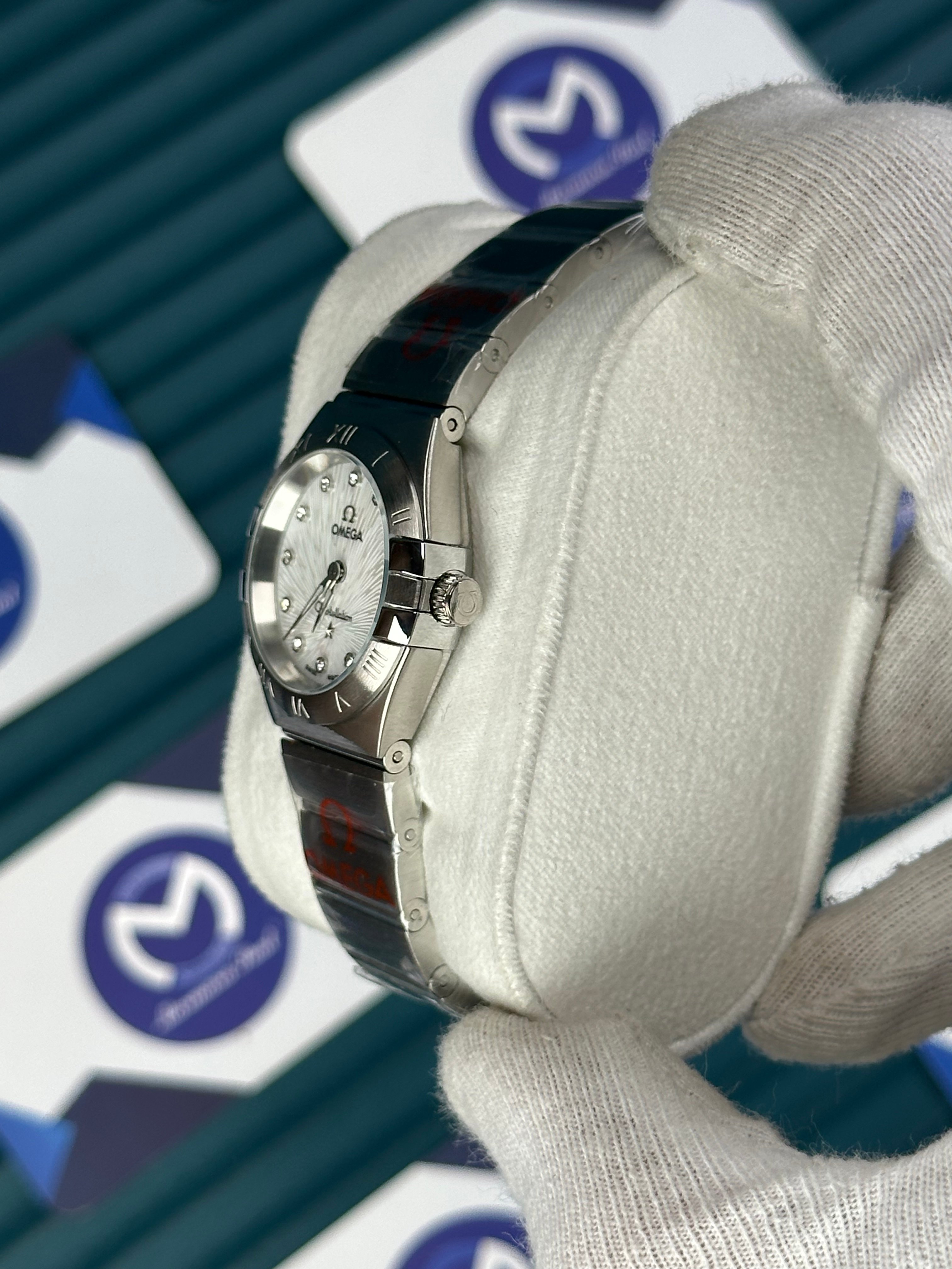 Omega Constellation Manhattan White Dial Quartz Silver Bracelet