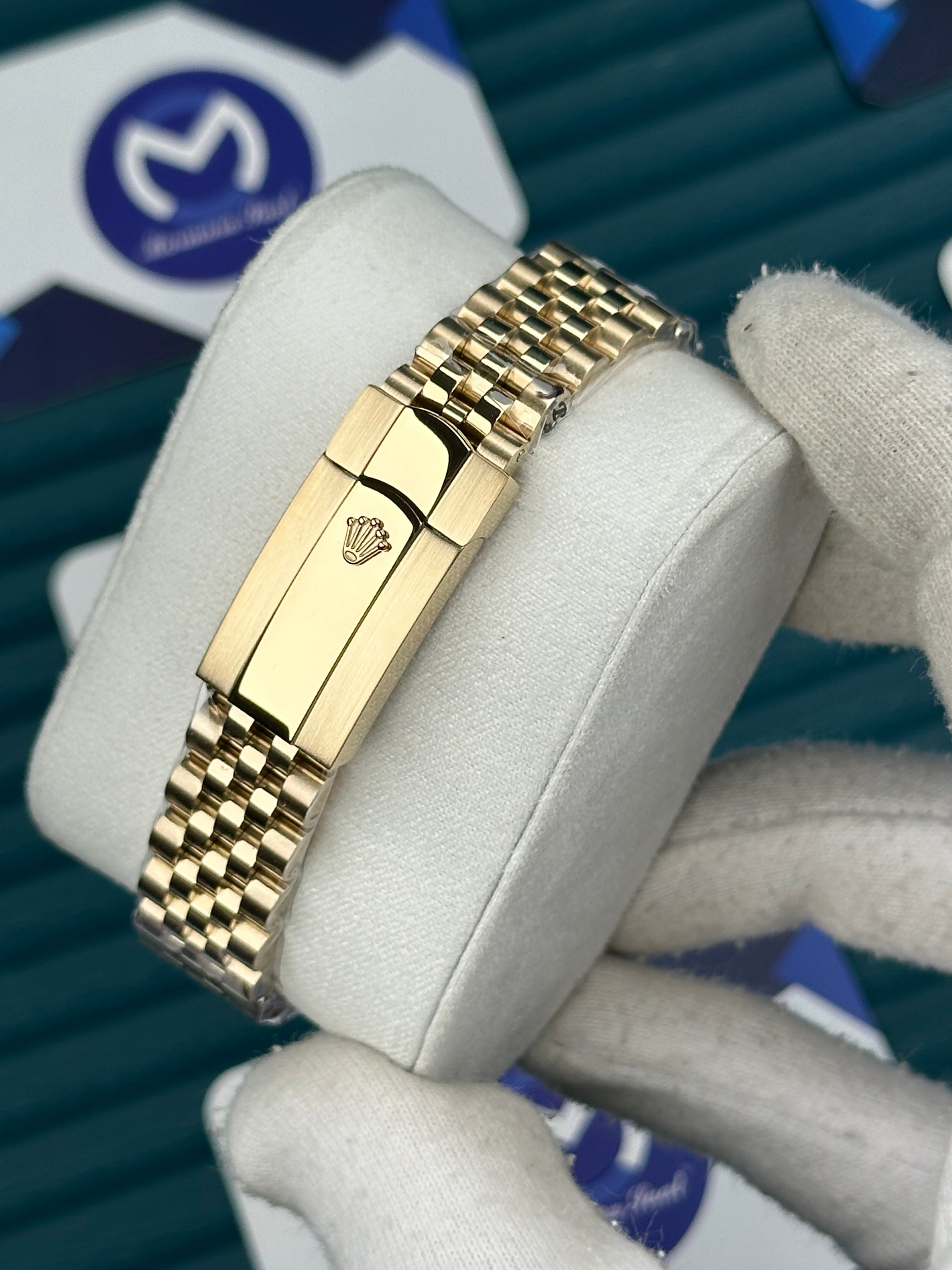 ROLEX 31 WHITE DIAL DIAMOND INDEX GOLD JUBILEE