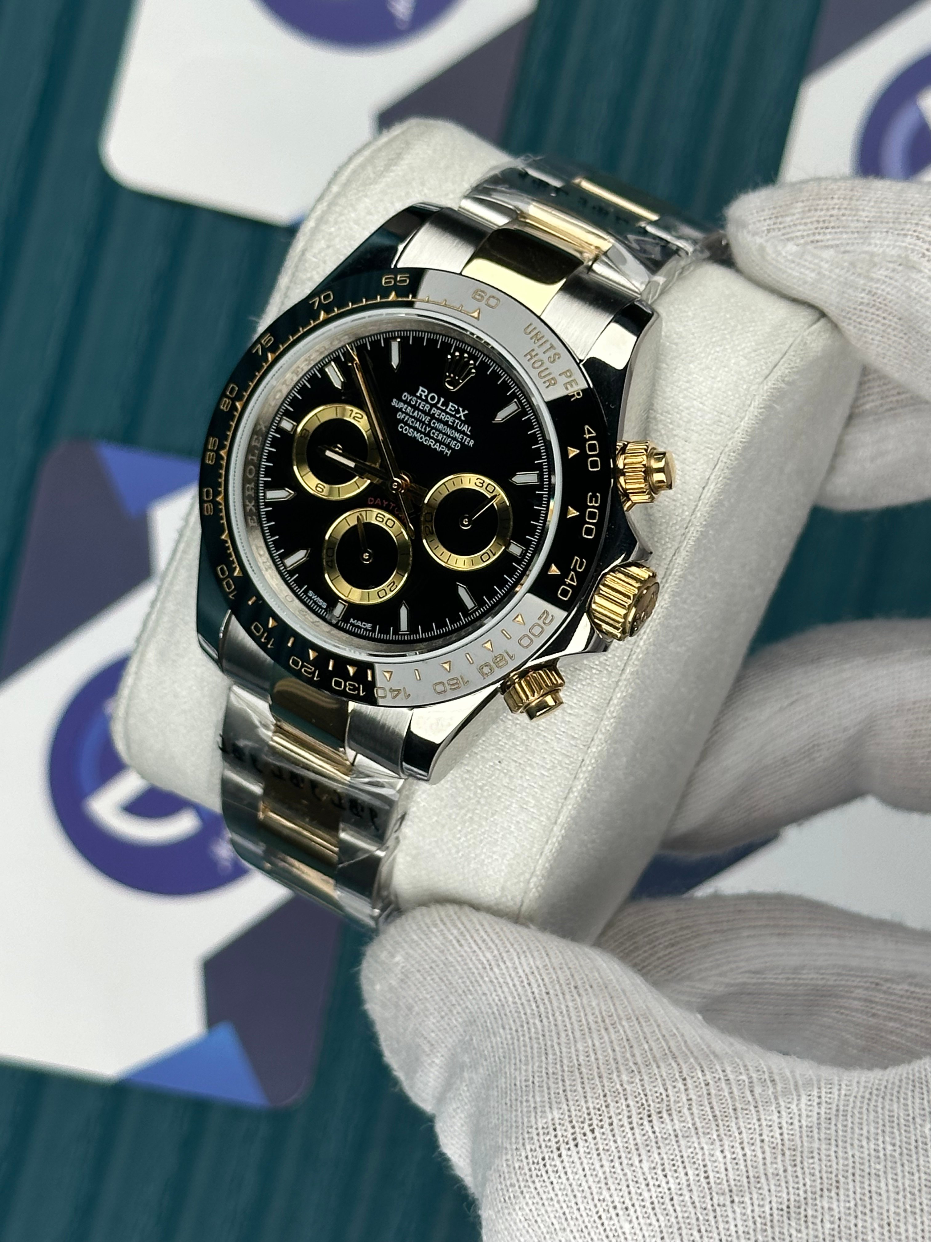 ROLEX DAYTONA BLACK DIAL GOLD-SILVER OYSTER